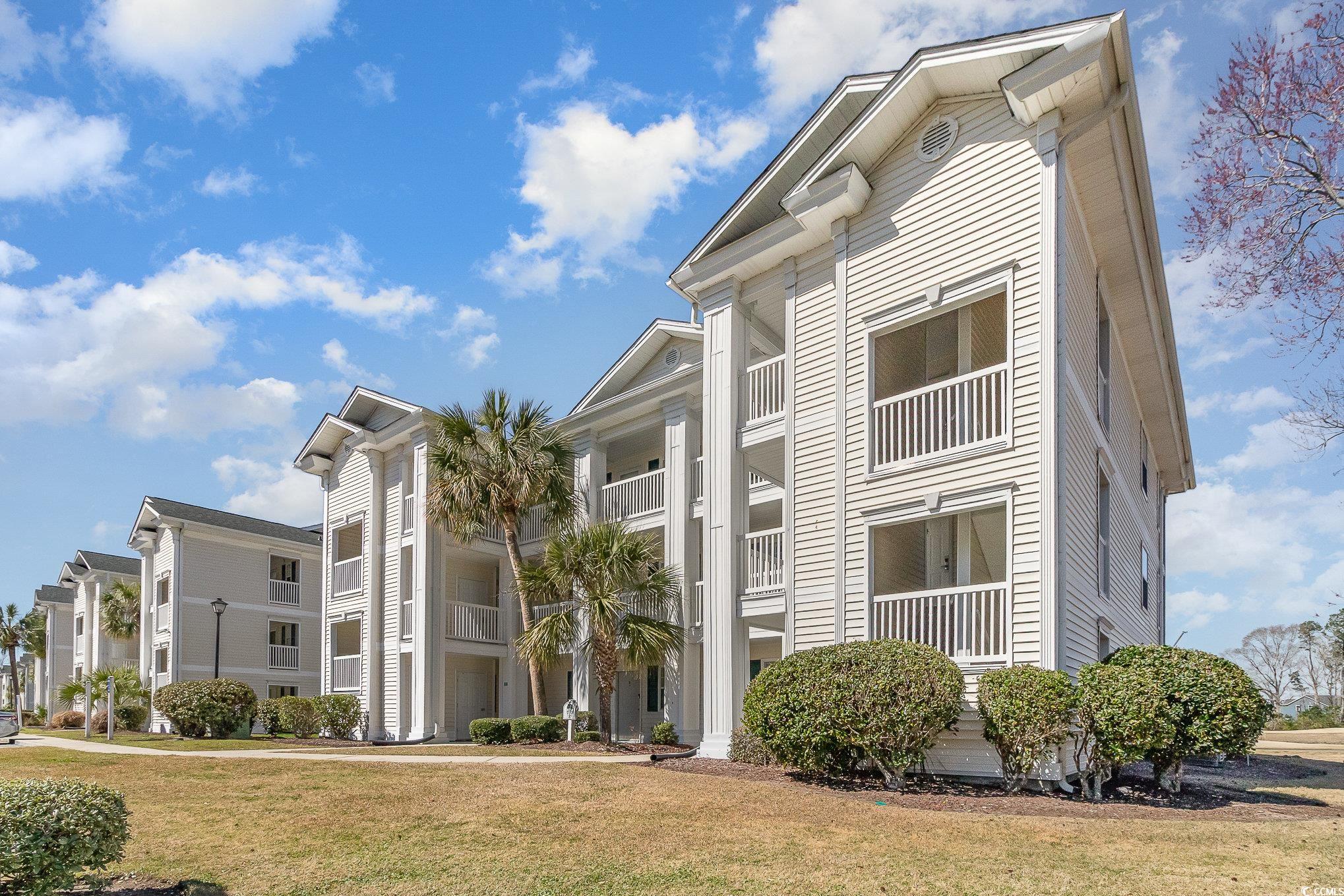 597 Blue River Ct. Property Photo 4