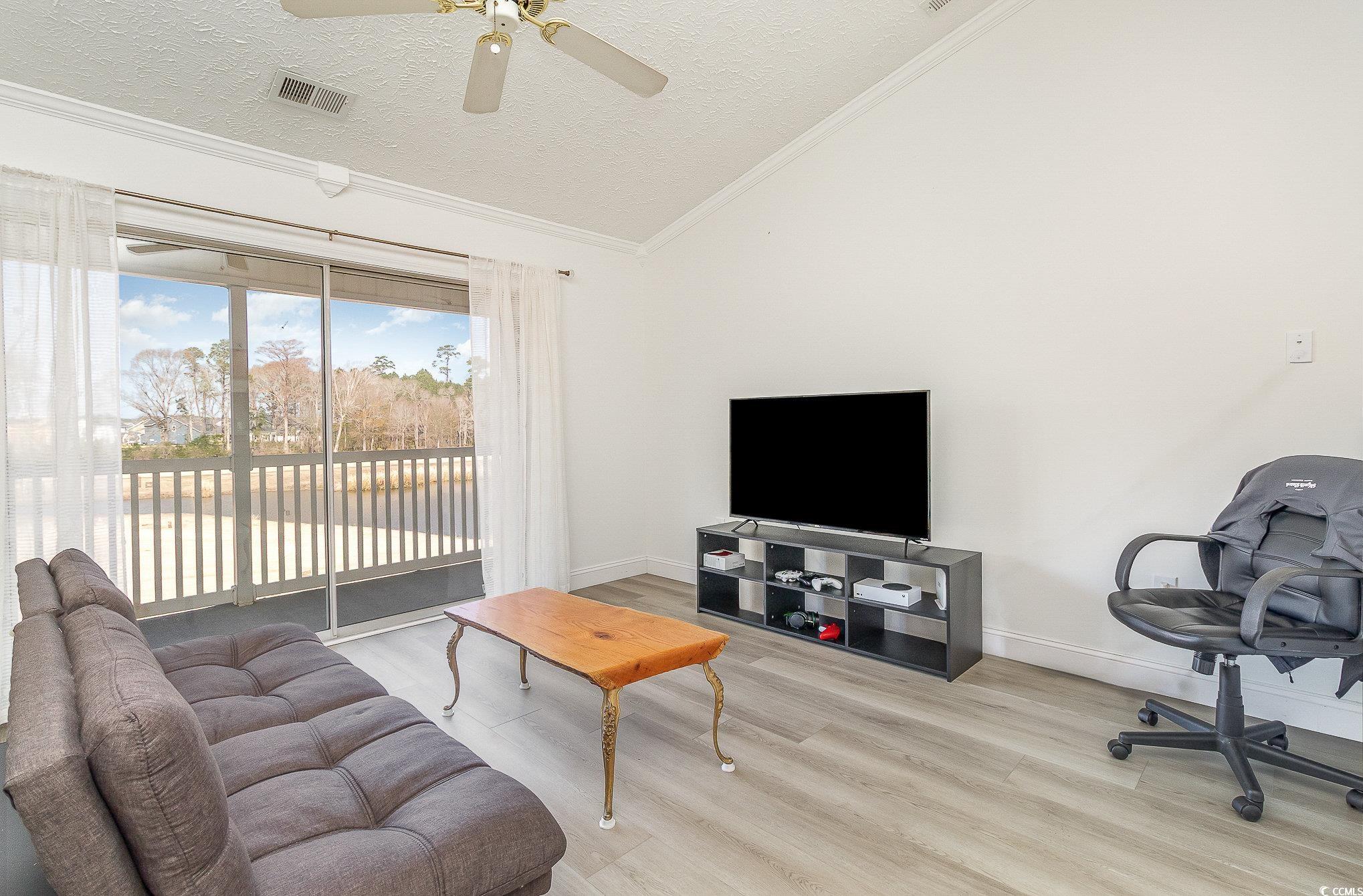 597 Blue River Ct. Property Photo 5