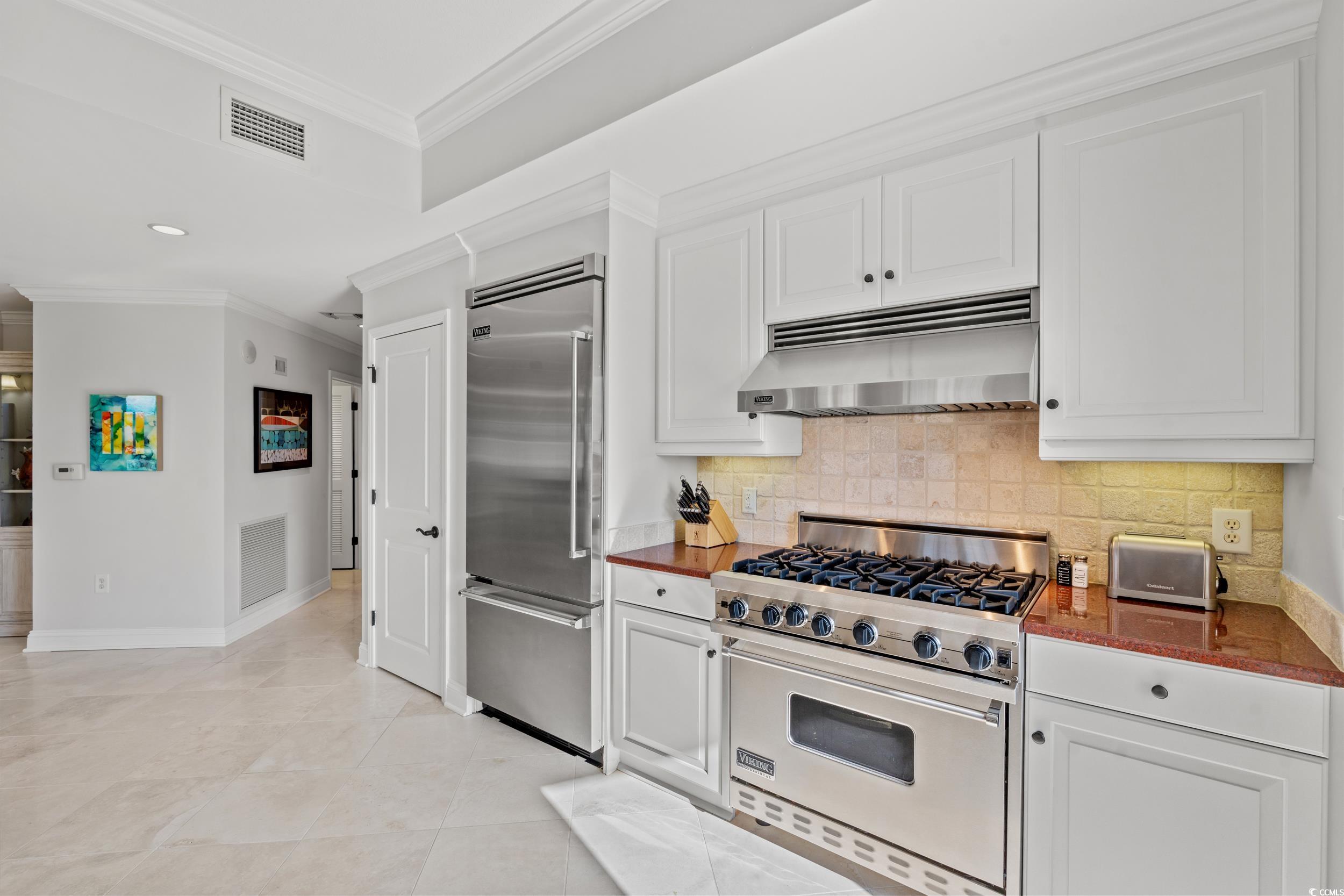 9547 Edgerton Dr. Property Photo 11