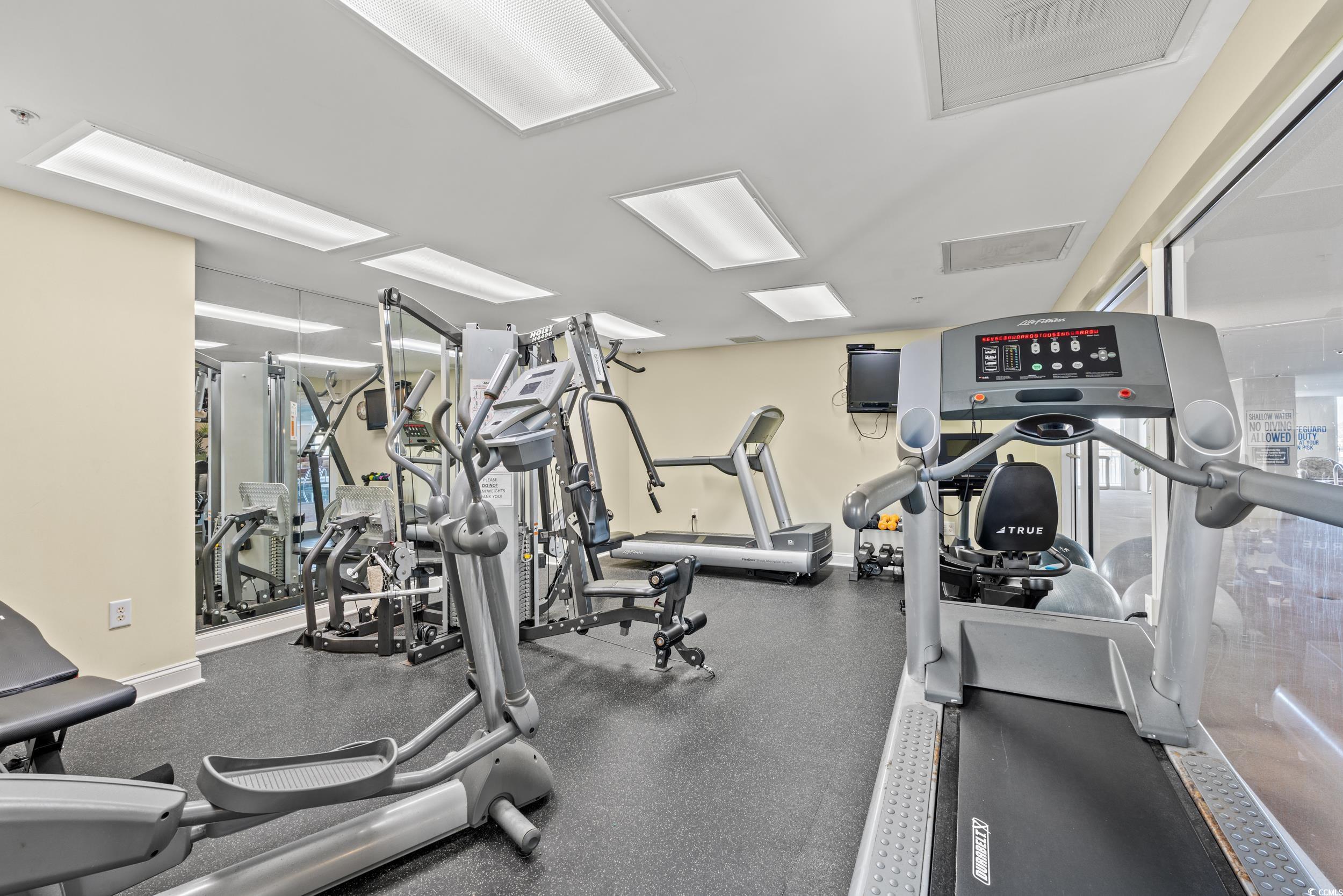 9547 Edgerton Dr. Property Photo 33