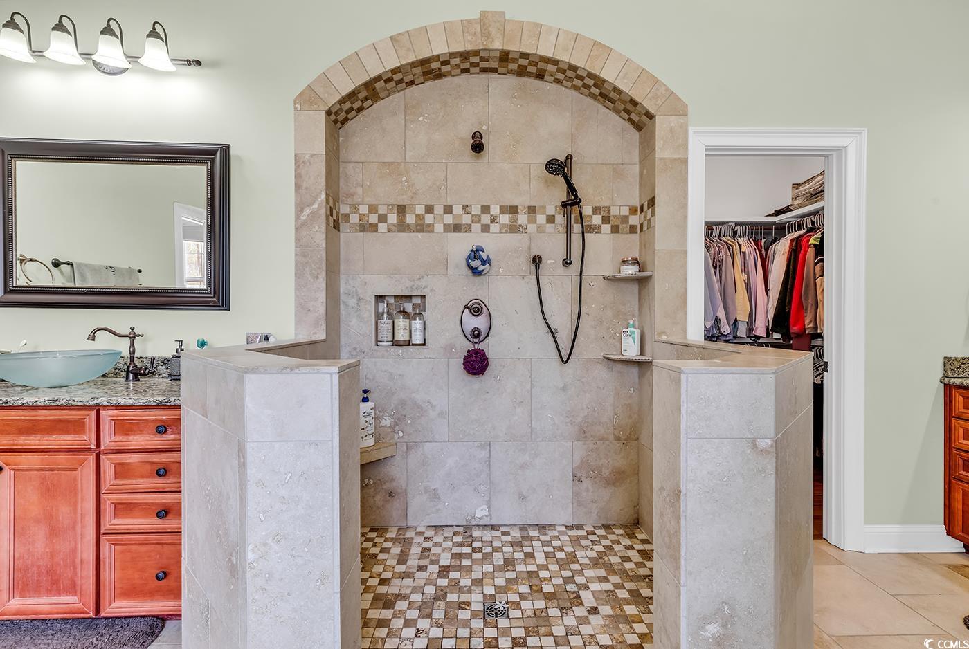 929 Barclay Dr. Property Photo 12