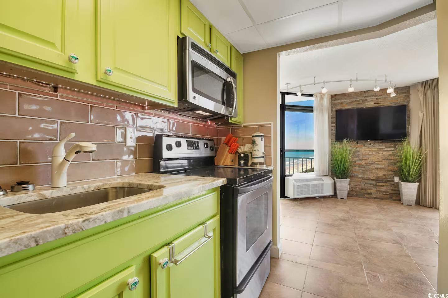 6804 N Ocean Blvd. Property Photo 22