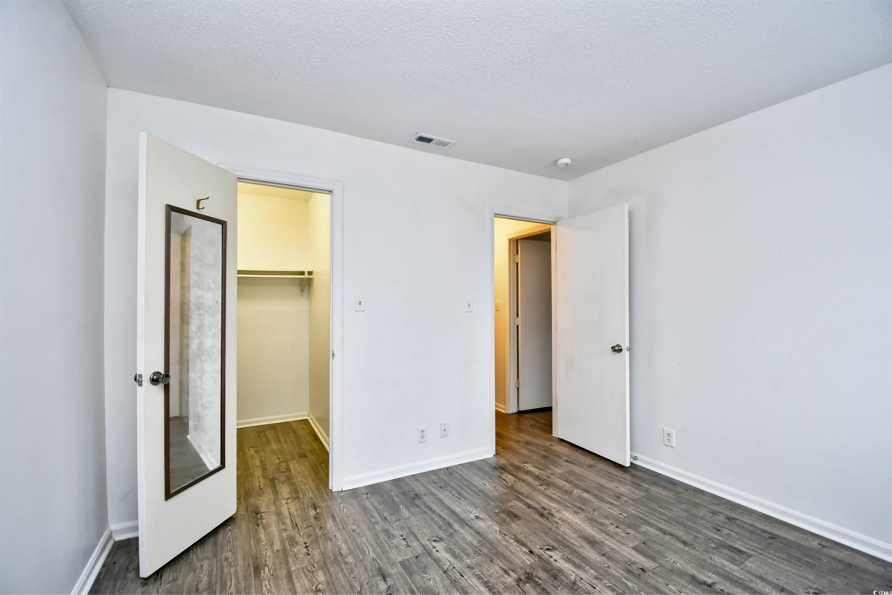 10301 N Kings Hwy. Property Photo 21