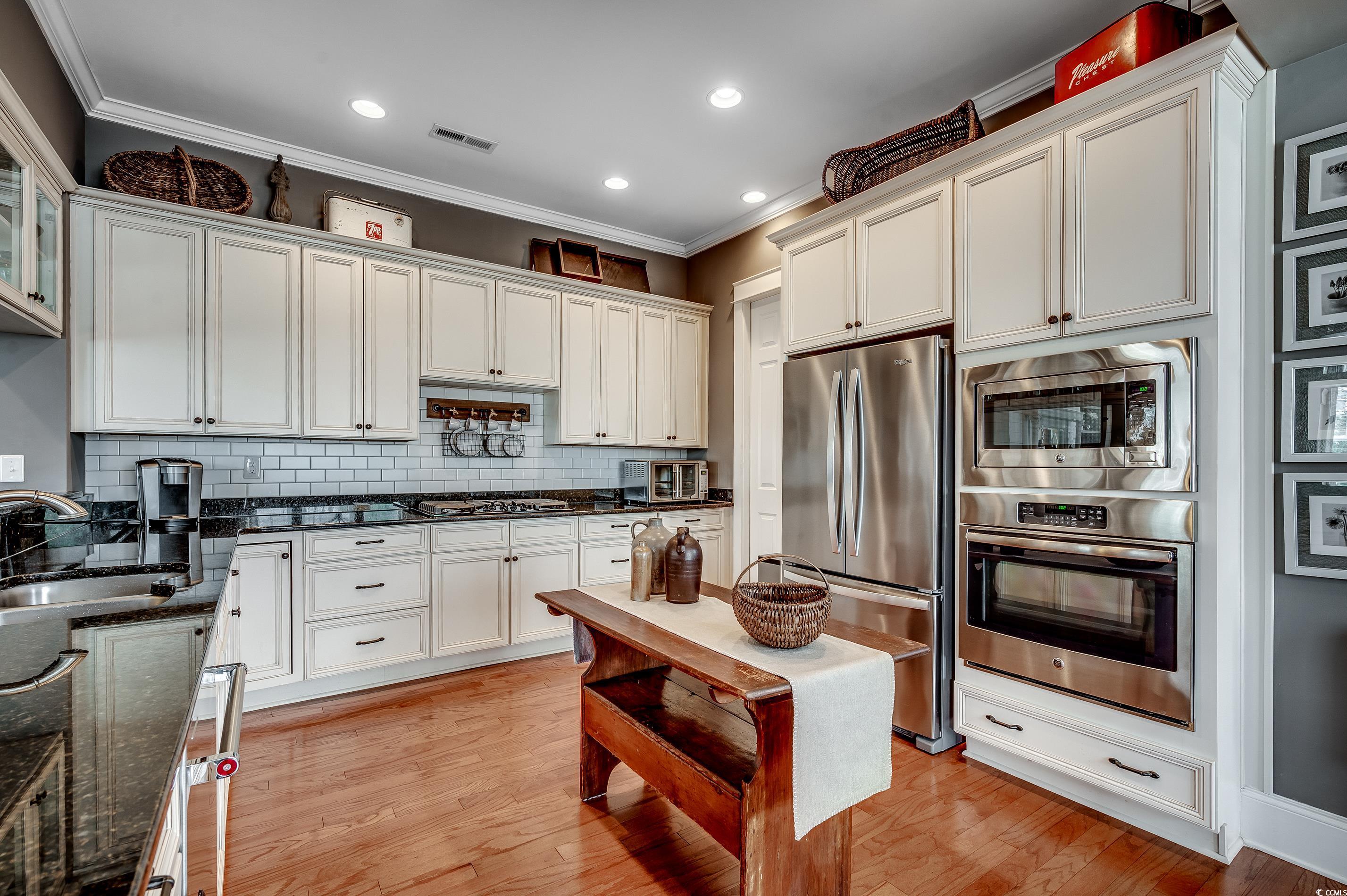 1045 Means Circle Property Photo 9