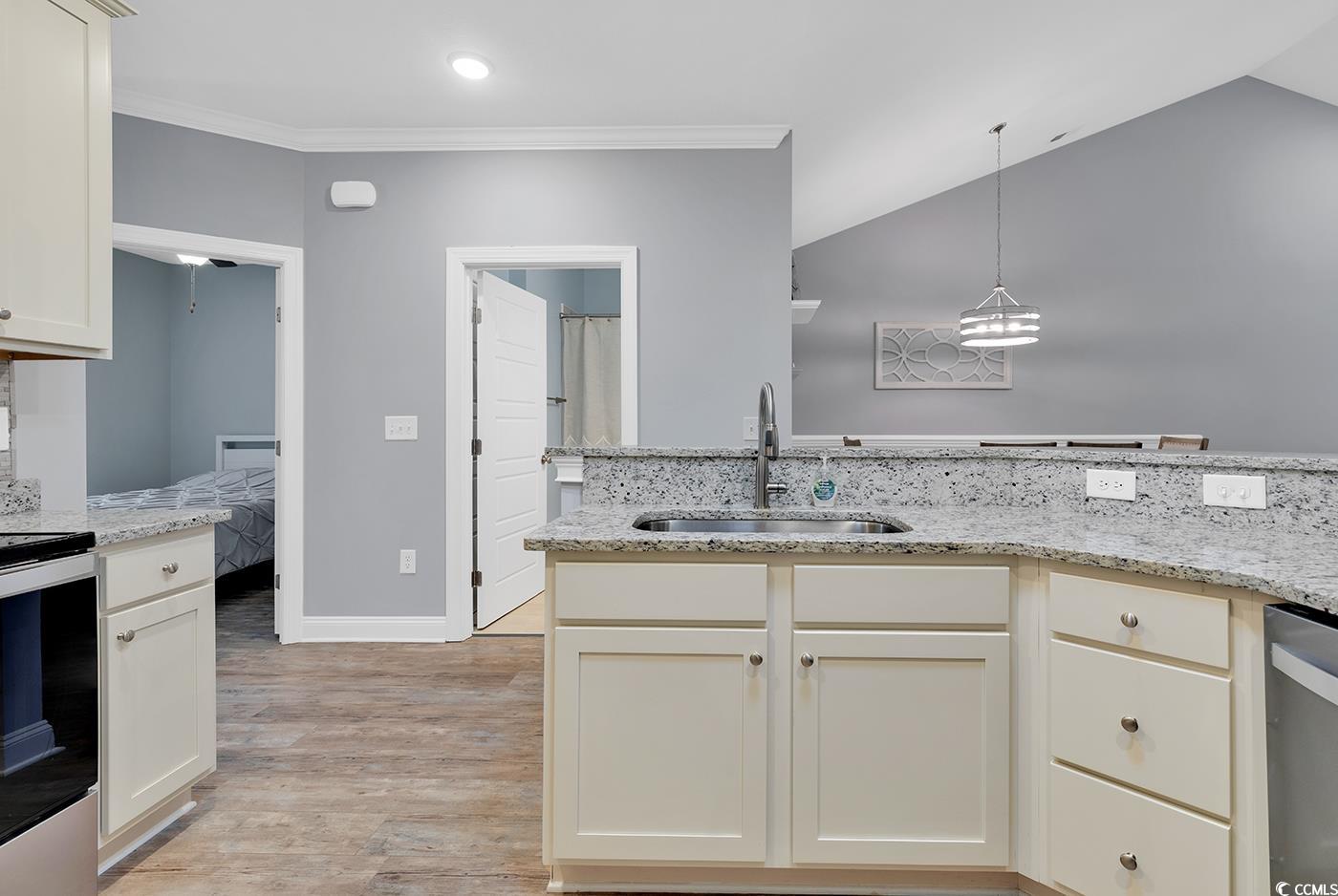 940 Jackline Place Property Photo 14
