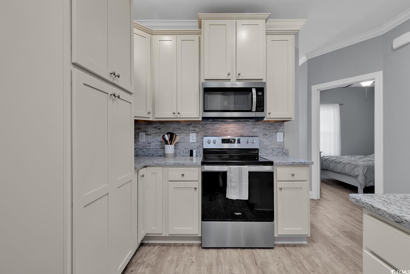 940 Jackline Place Property Photo 15