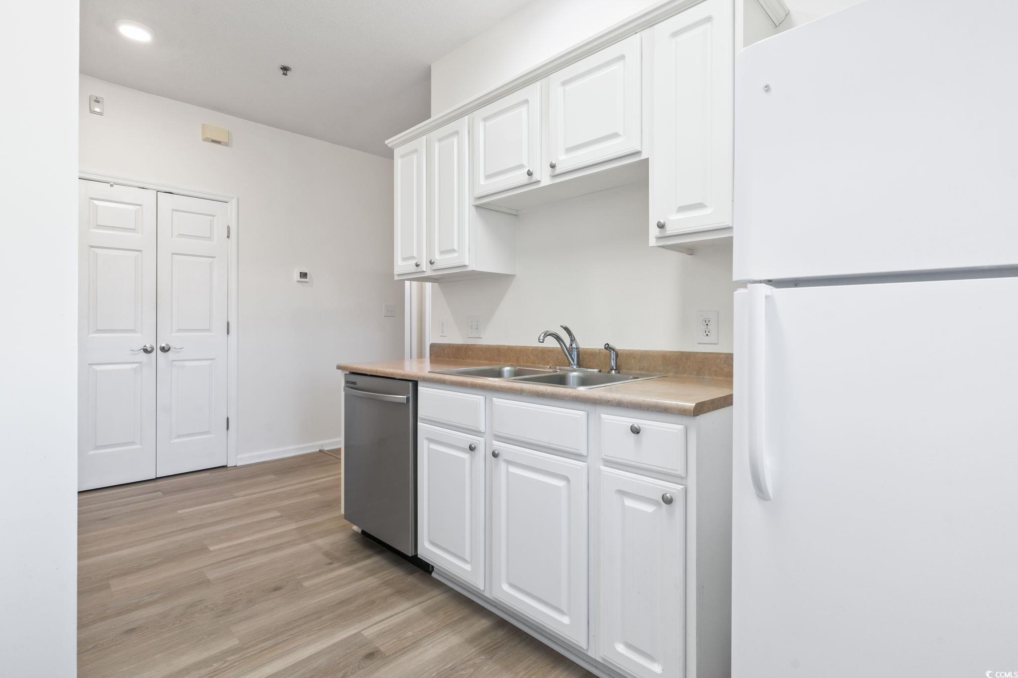 2070 Cross Gate Blvd. Property Photo 15