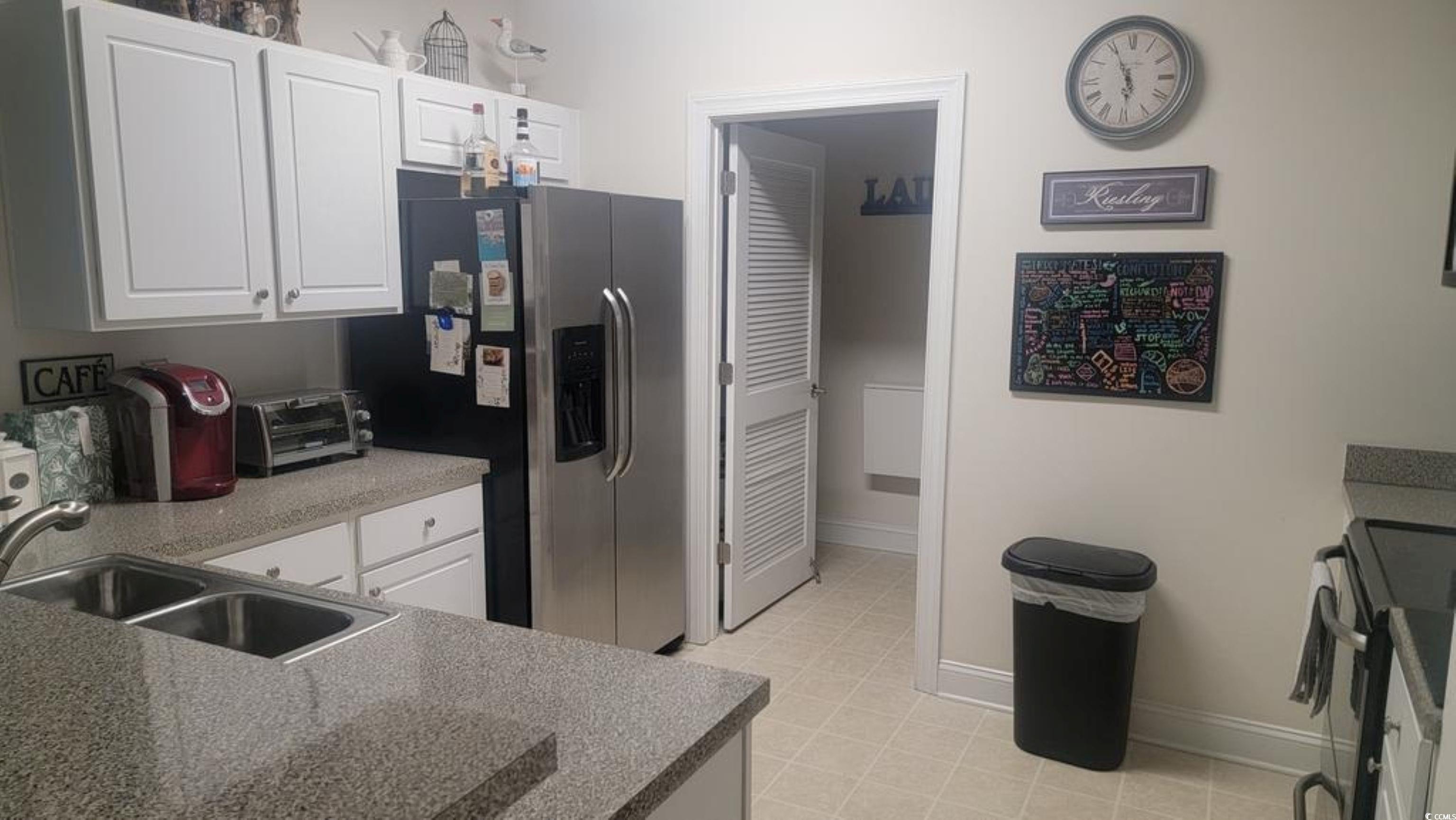 6000 Windsor Green Way Property Photo 5