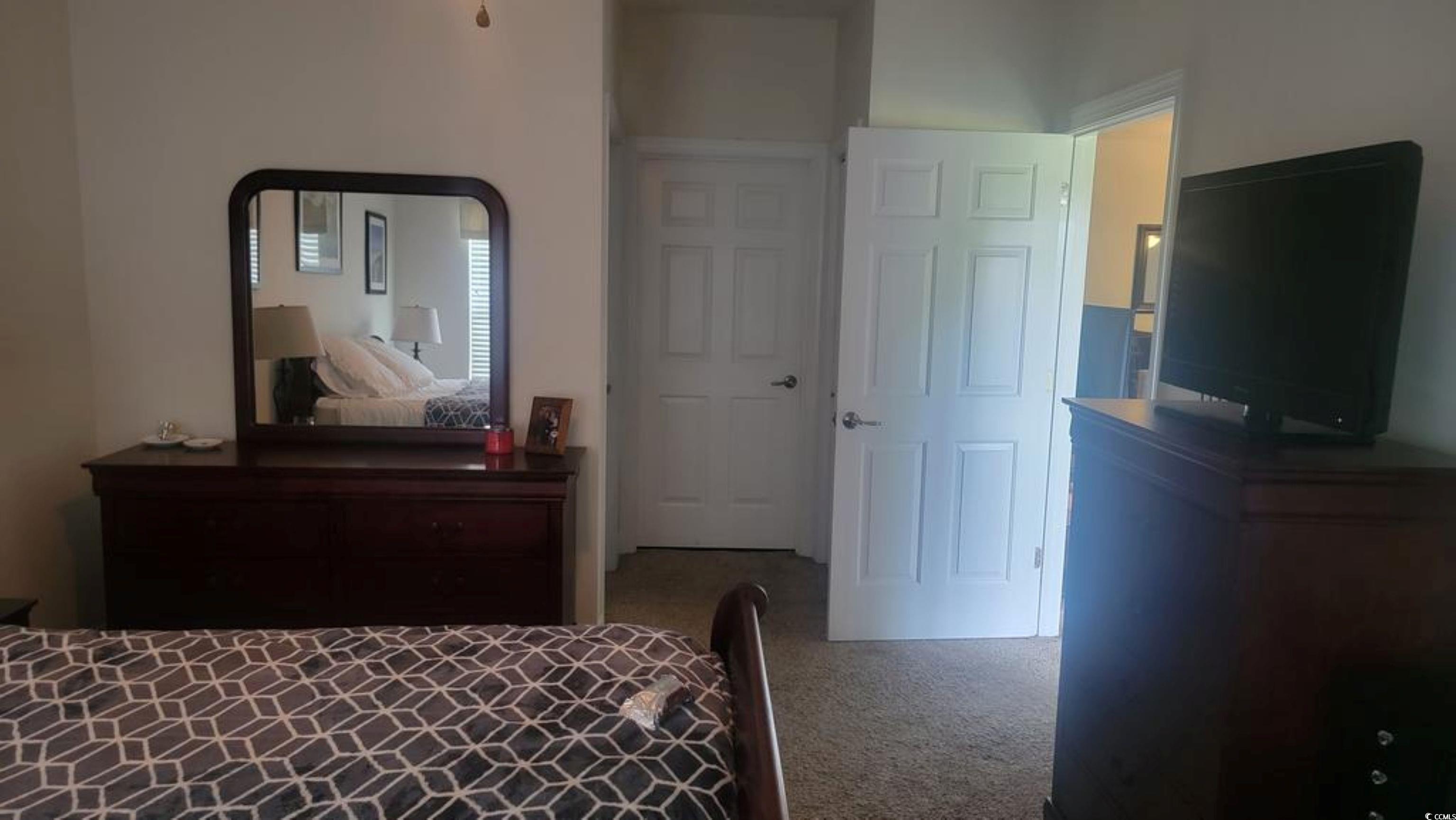 6000 Windsor Green Way Property Photo 9