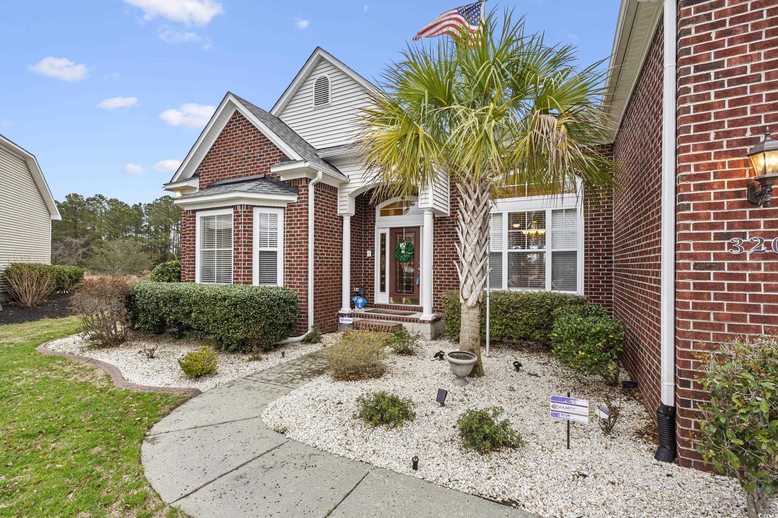 320 Esher Ct. Property Photo 2