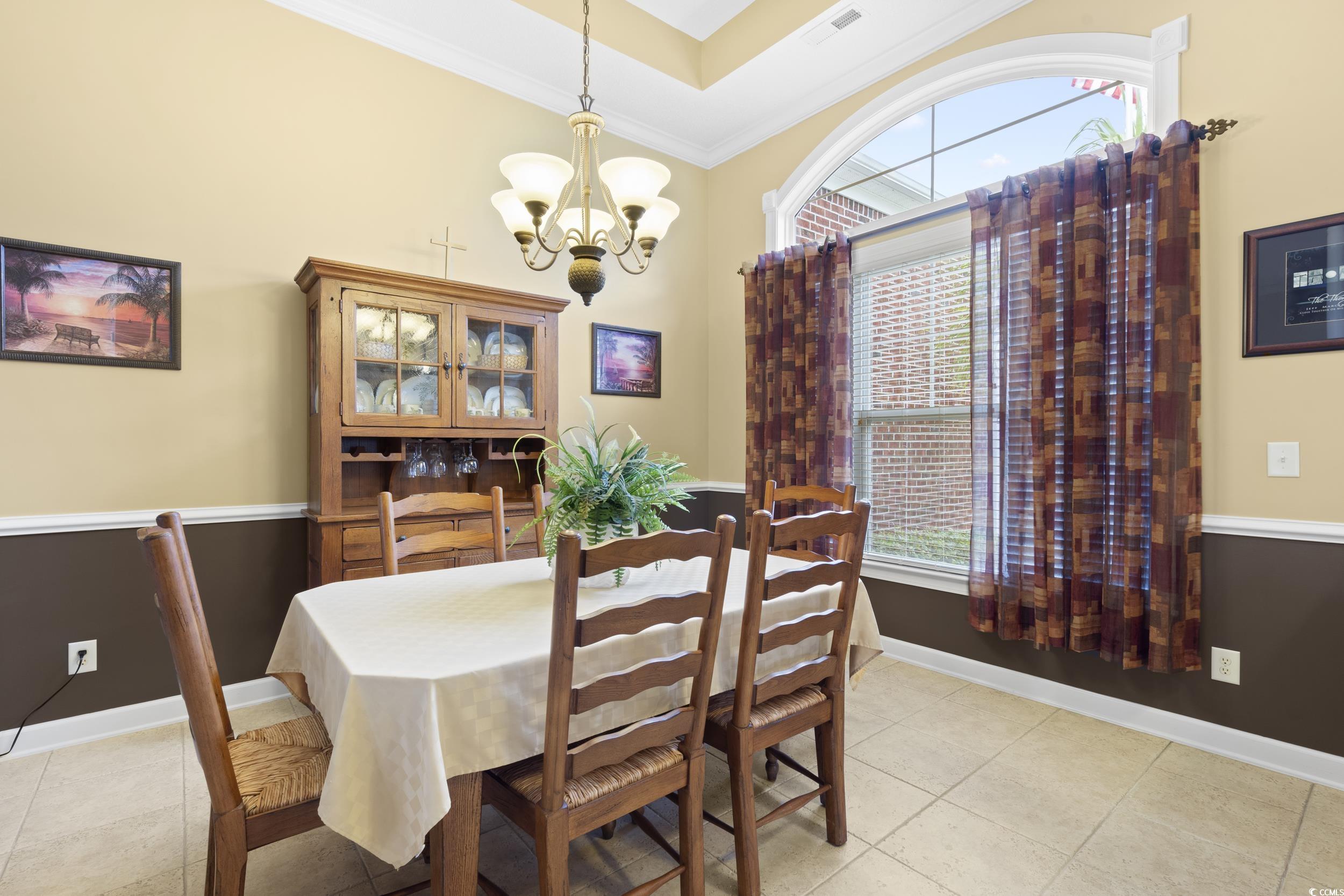 320 Esher Ct. Property Photo 4