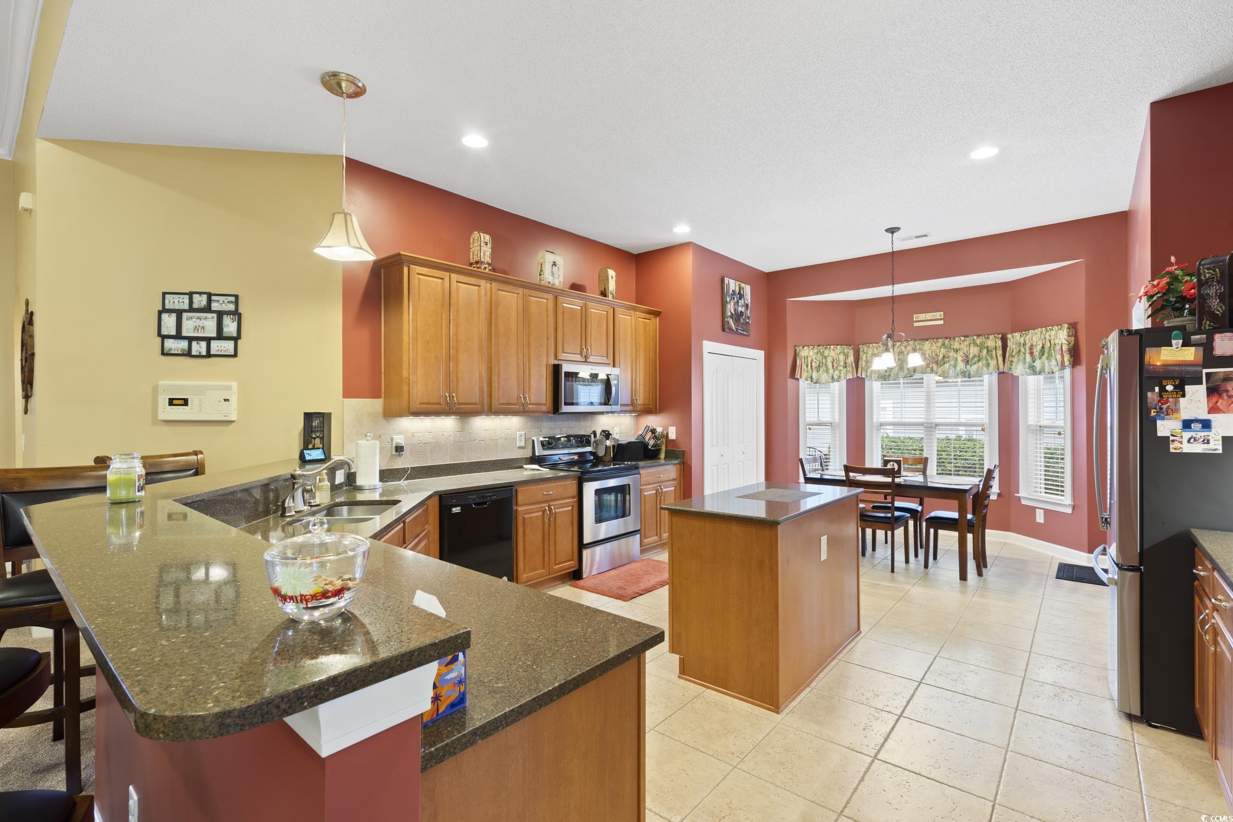 320 Esher Ct. Property Photo 11