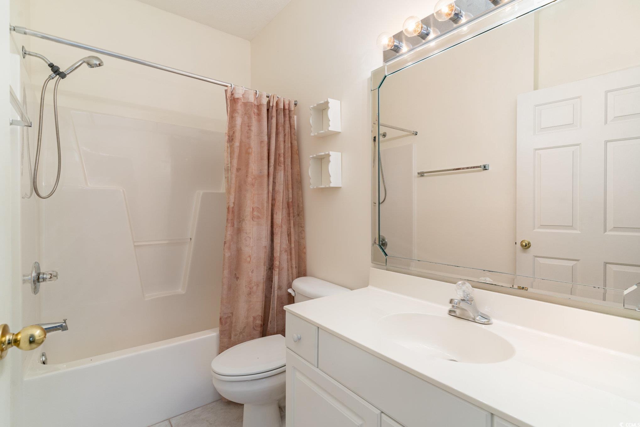 242 Sun Colony Blvd. Property Photo 17