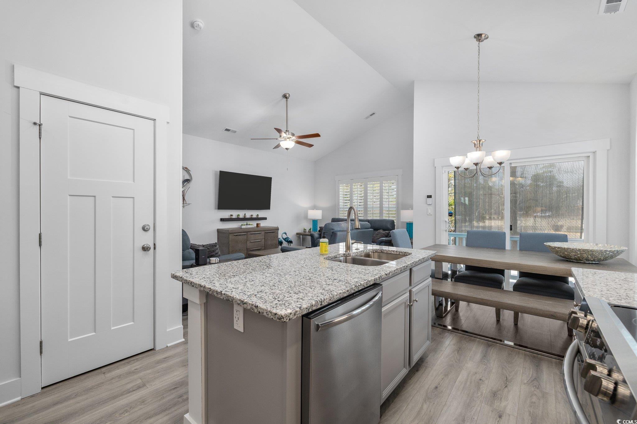 2406 Seabreeze Pl. Property Photo 16