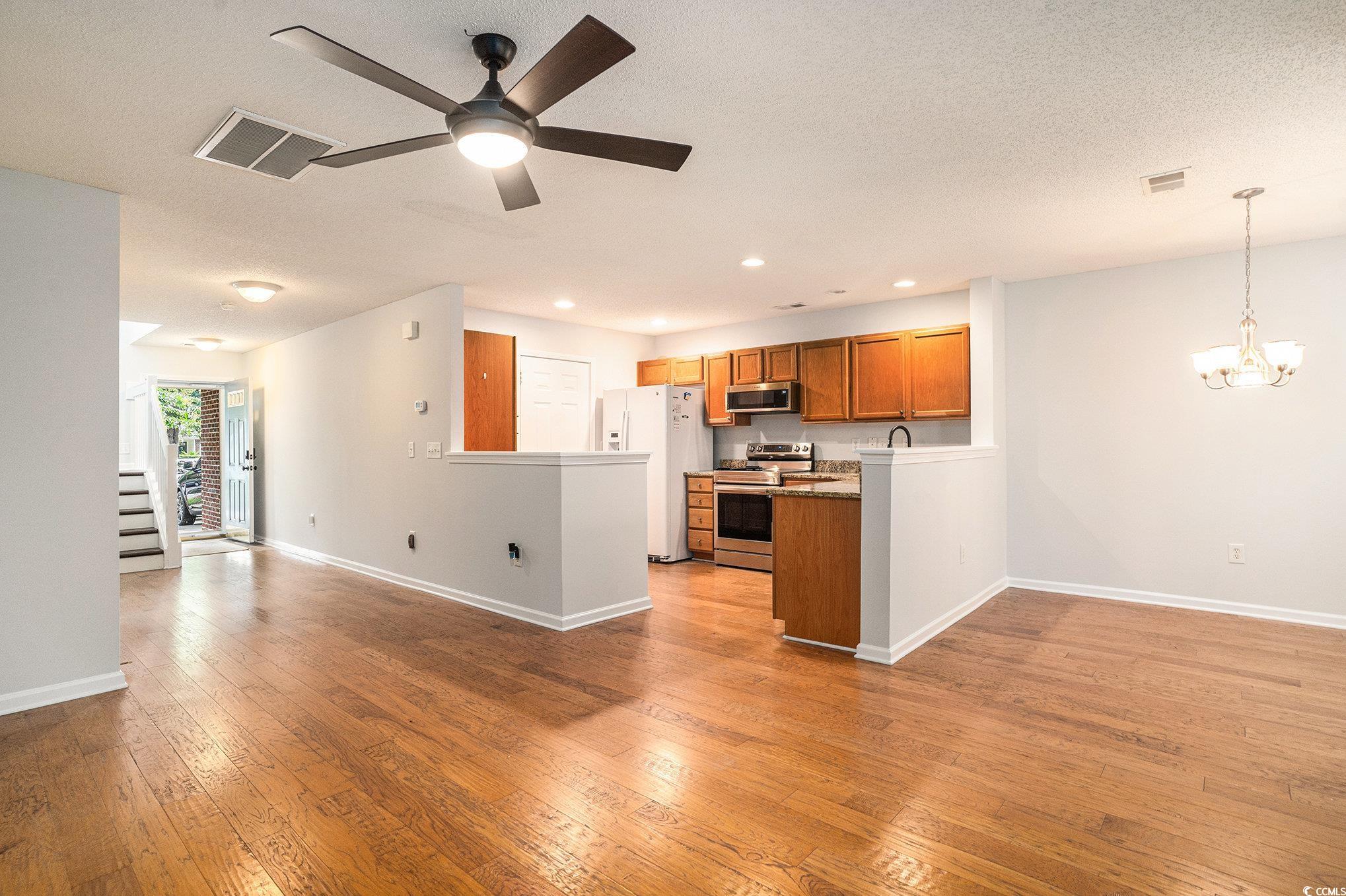 1024 Stanton Pl. Property Photo 5