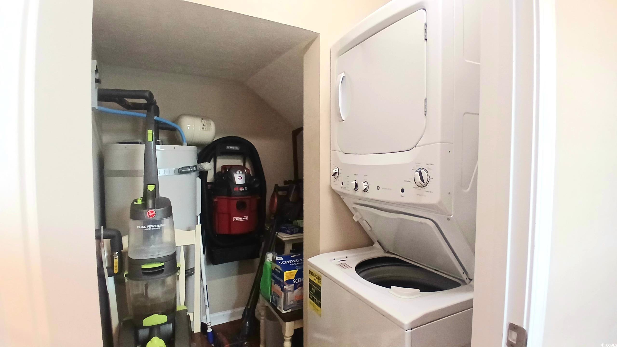 337 Sailors Ct. Property Photo 8