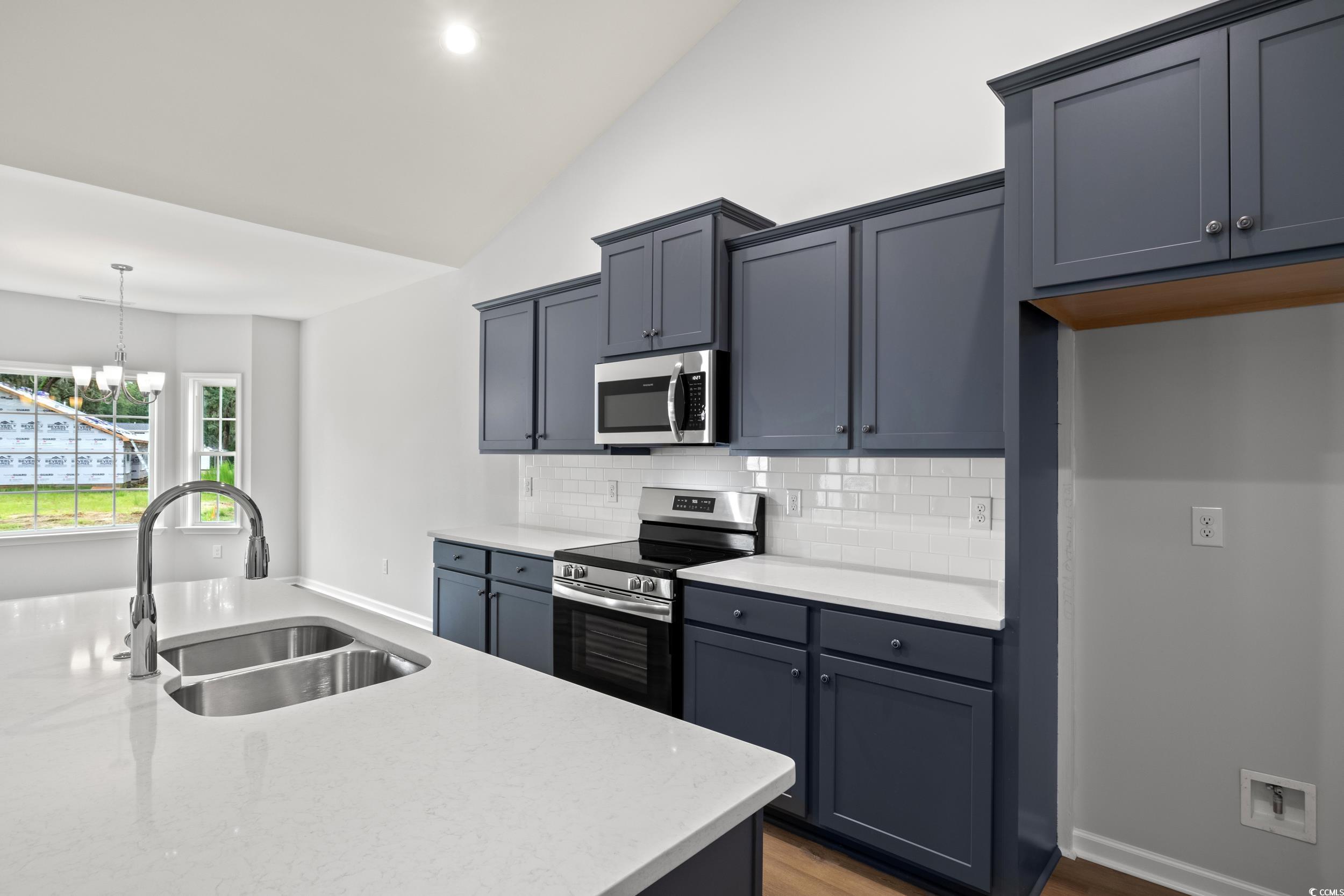 2315 Withers St. Property Photo 4