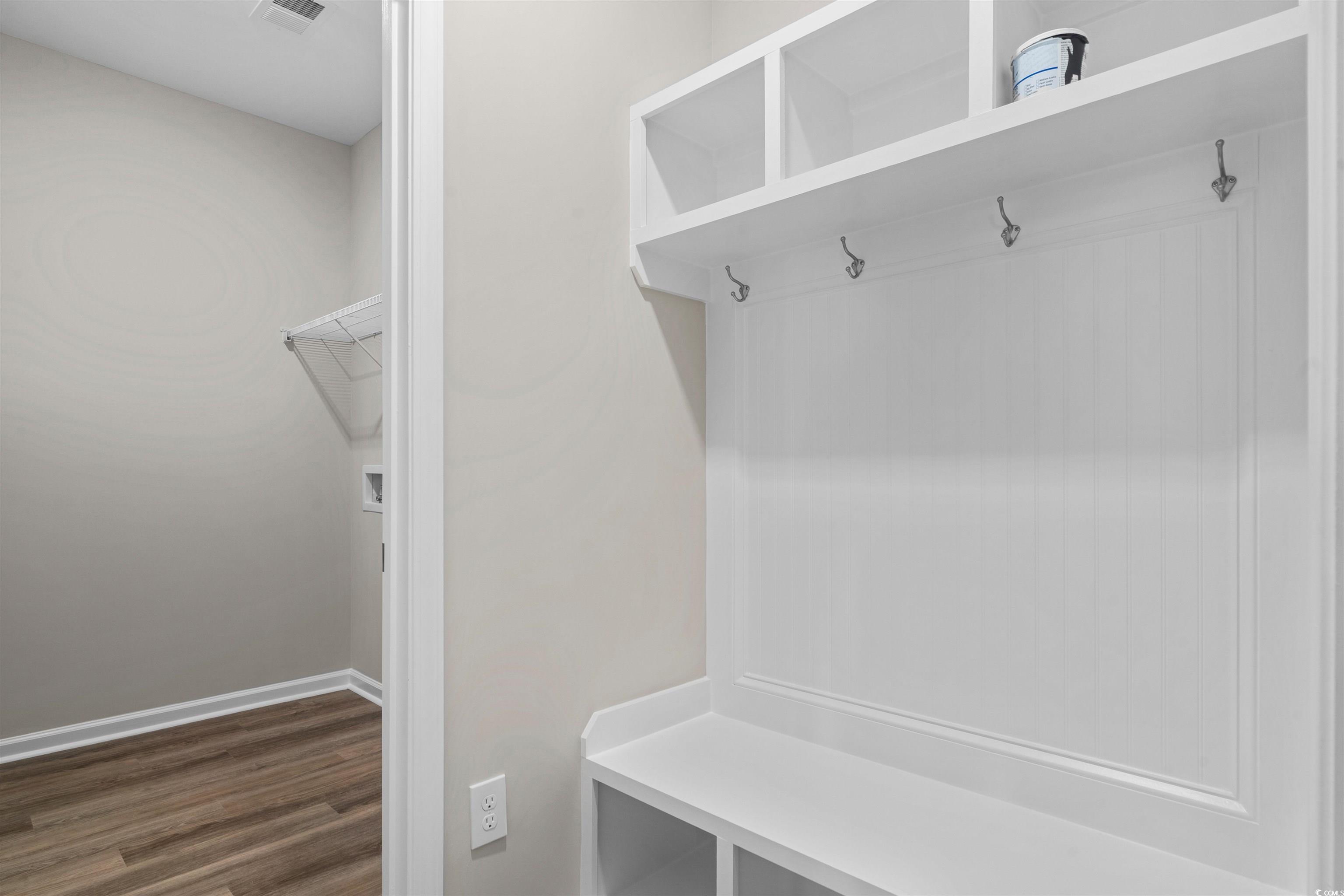 2135 Gooseberry Way Property Photo 6