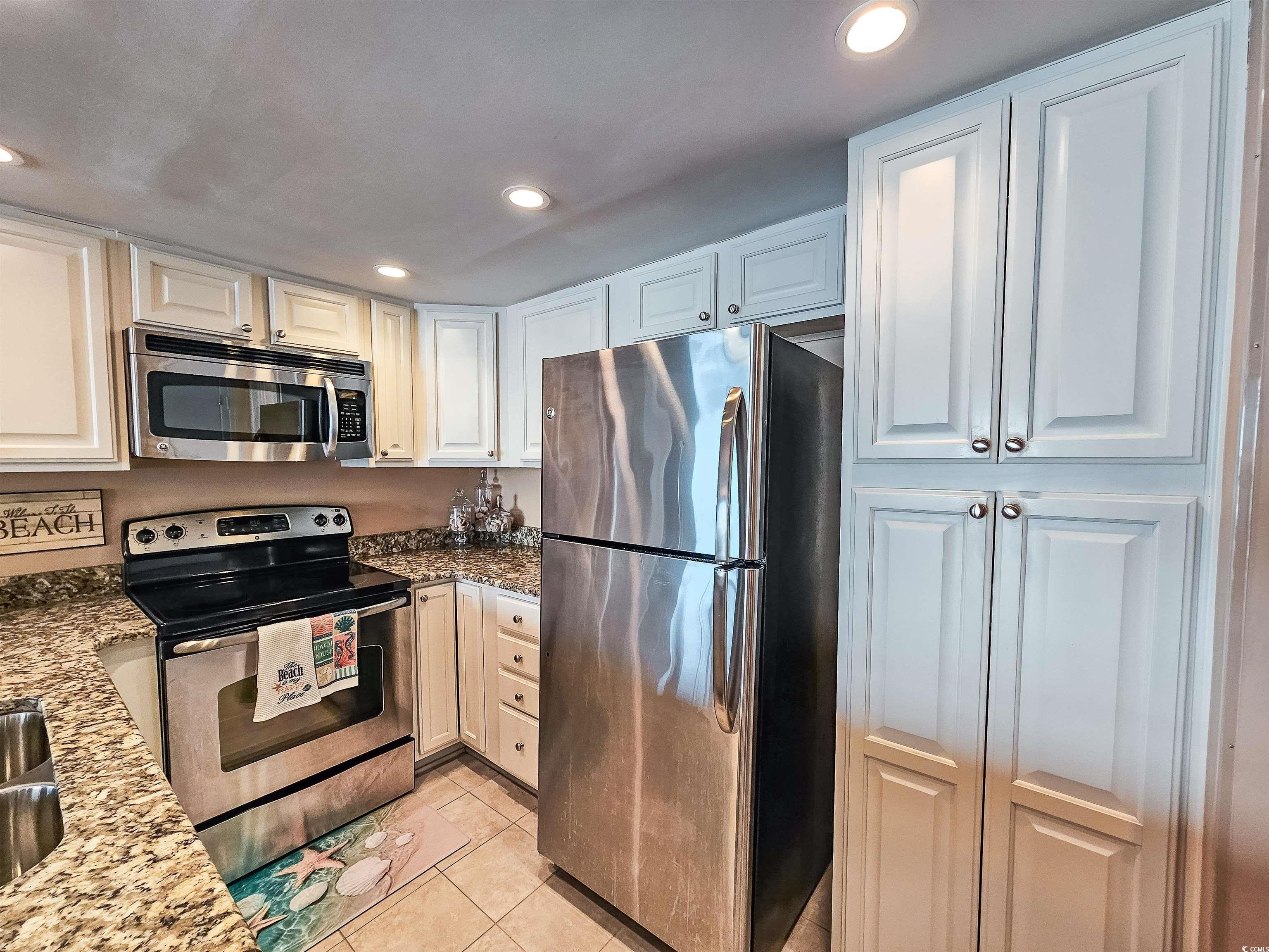 9820 Queensway Blvd. Property Photo 11