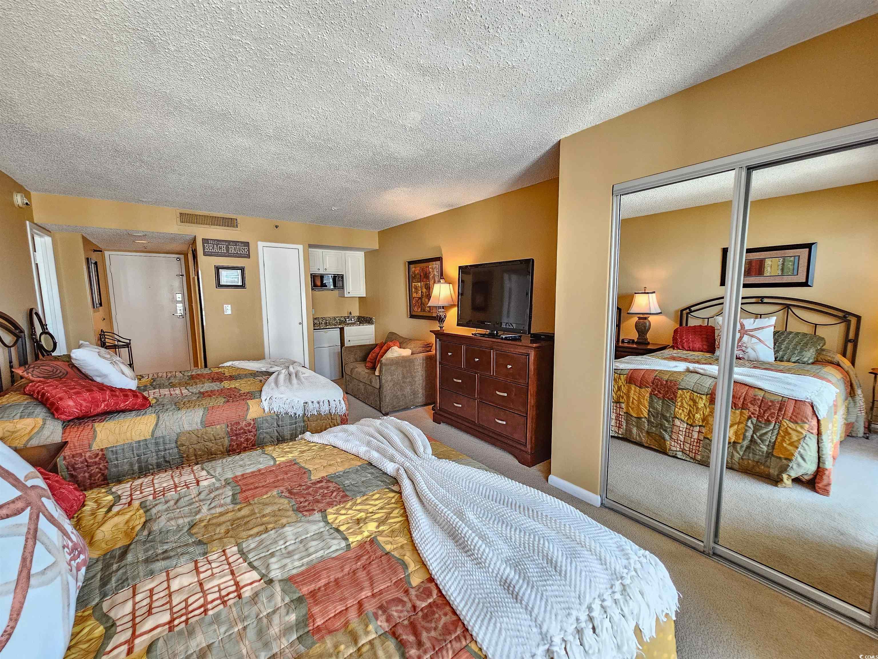 9820 Queensway Blvd. Property Photo 34