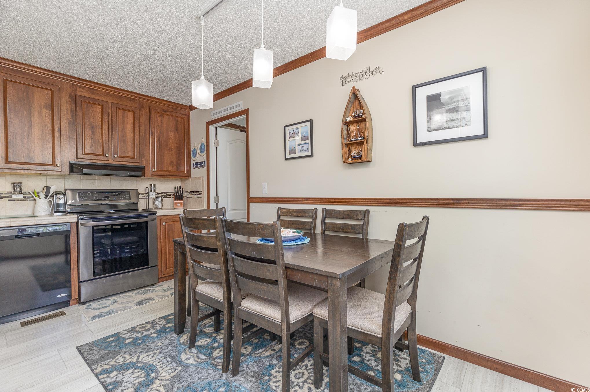 1105 Highway 15 Property Photo 14