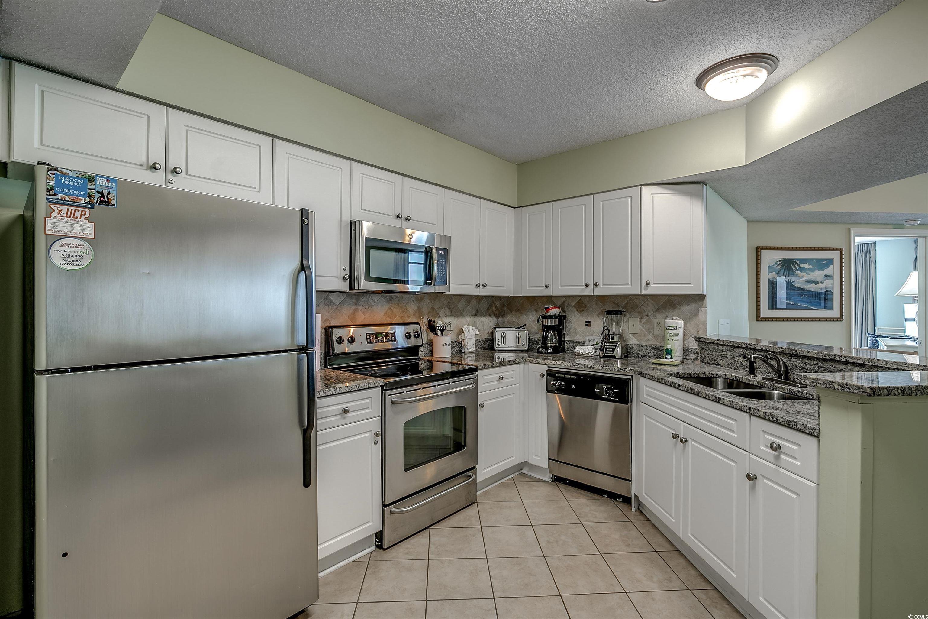 3000 Ocean Blvd. Property Photo 12