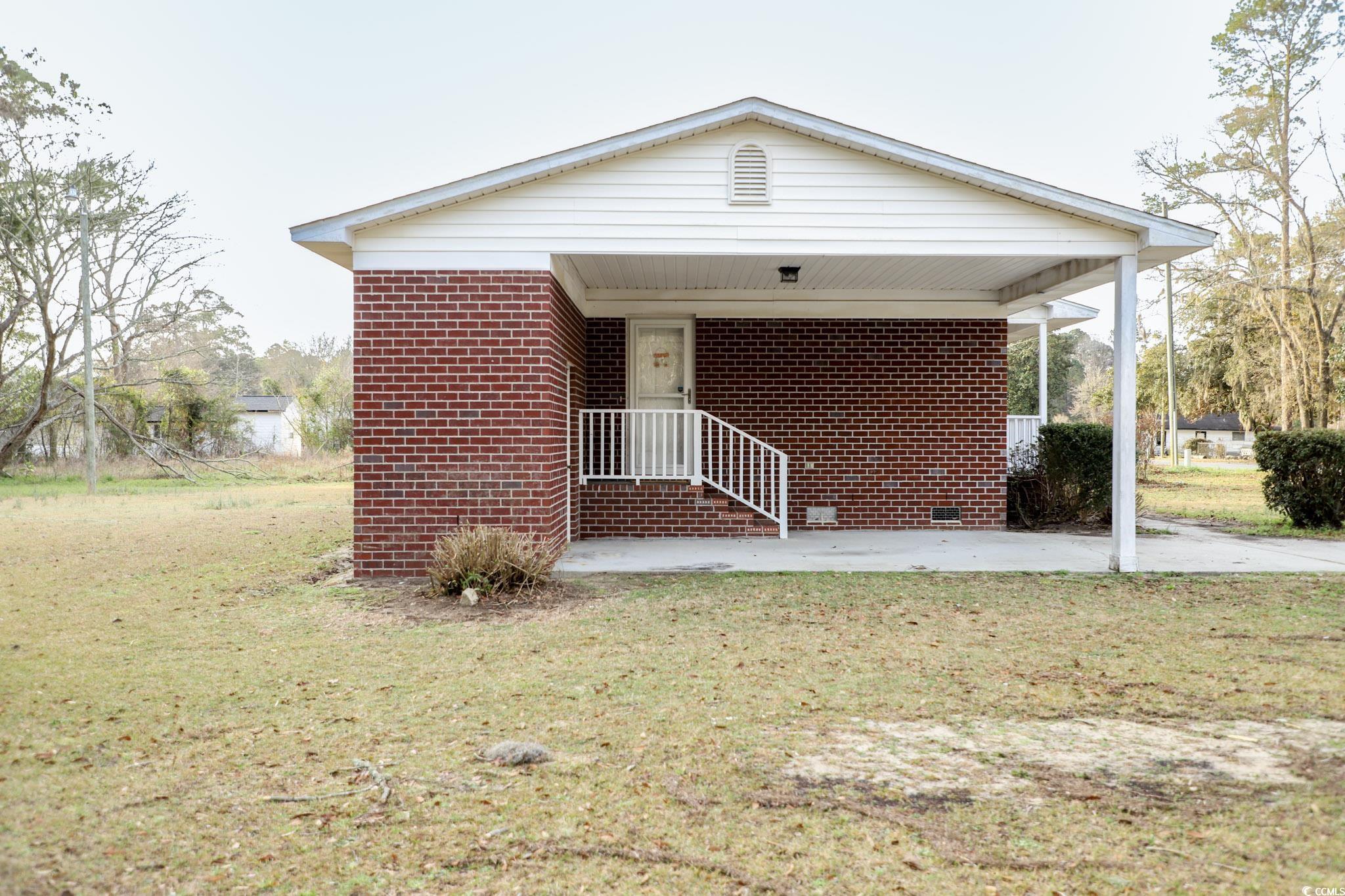 3285 Della Rd. Property Photo 4