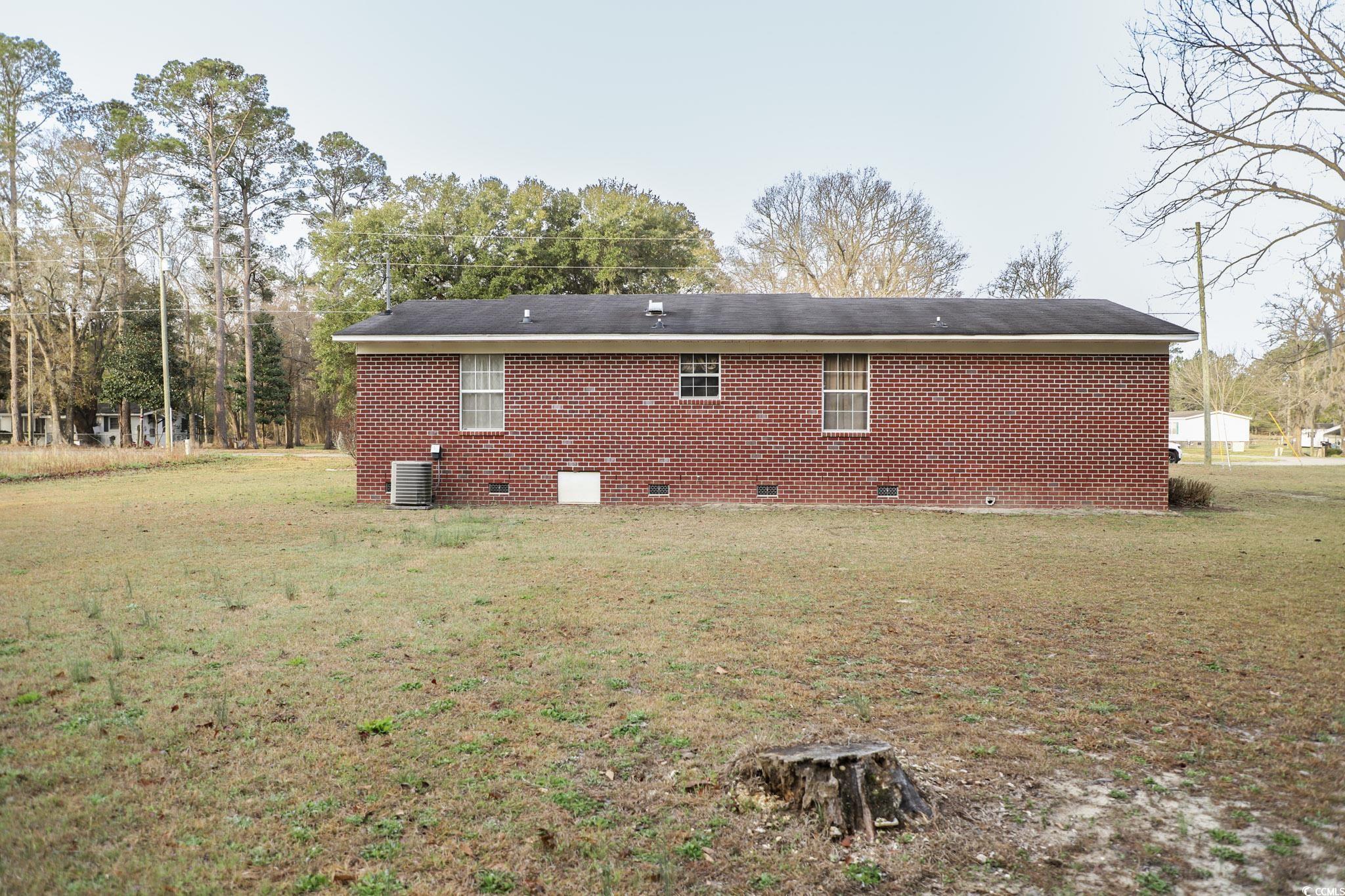 3285 Della Rd. Property Photo 5