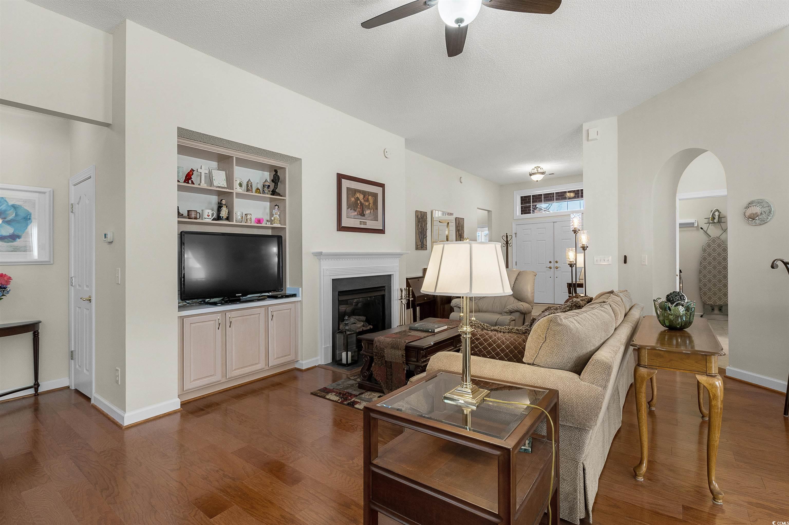 2911 Winding River Dr. Property Photo 9