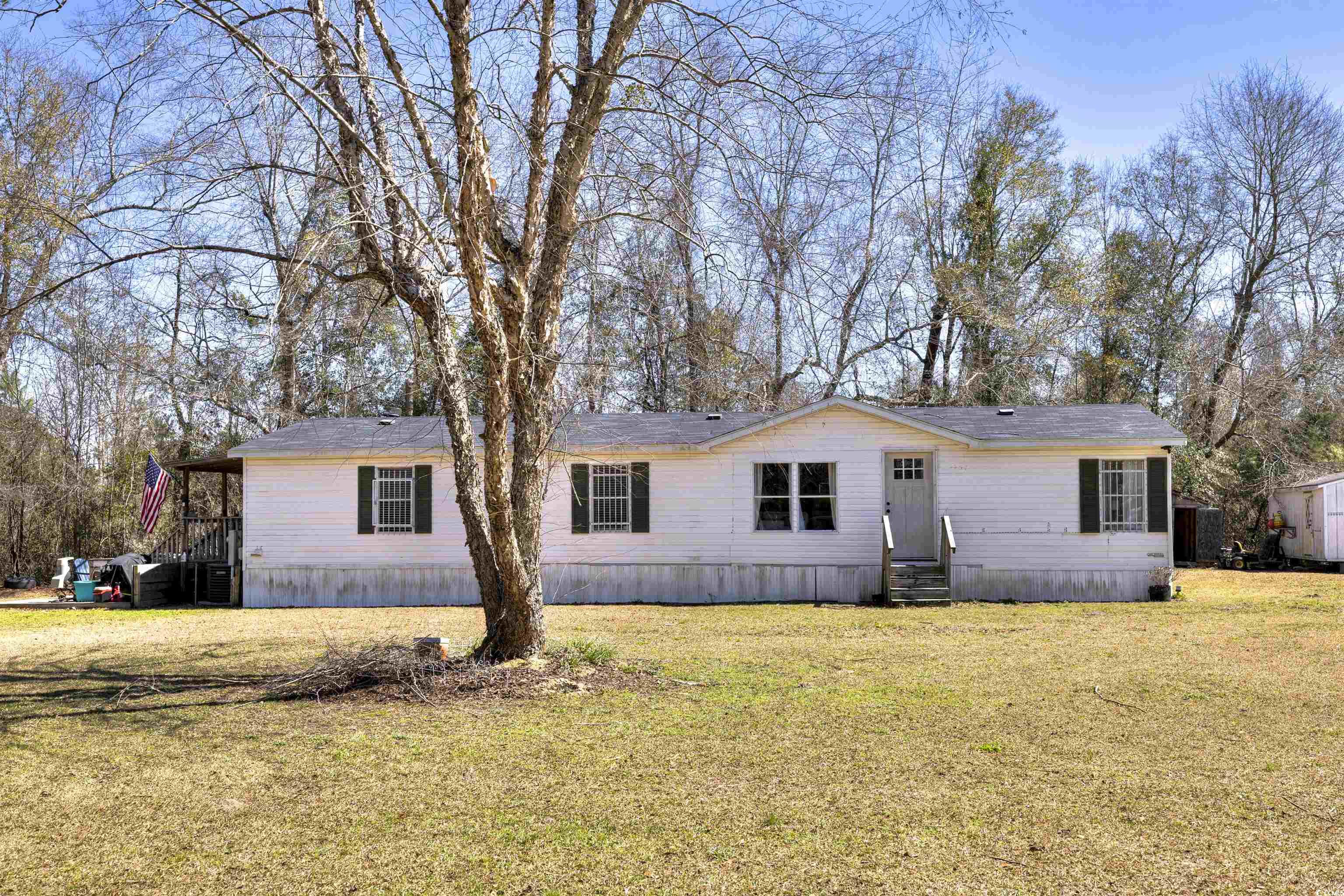 5764 Thompson Rd. Property Photo