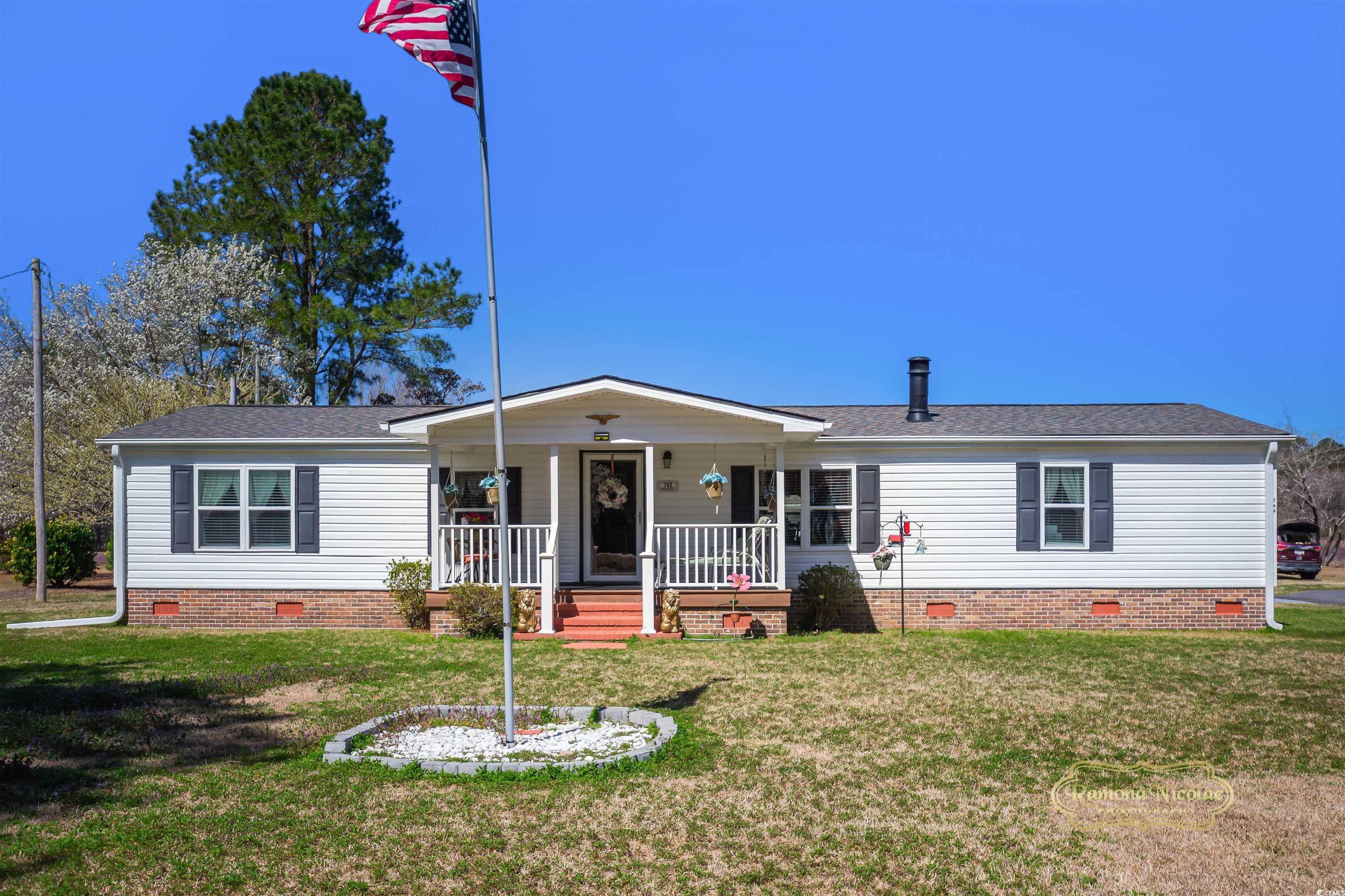 793 Apple Valley Rd. Property Photo