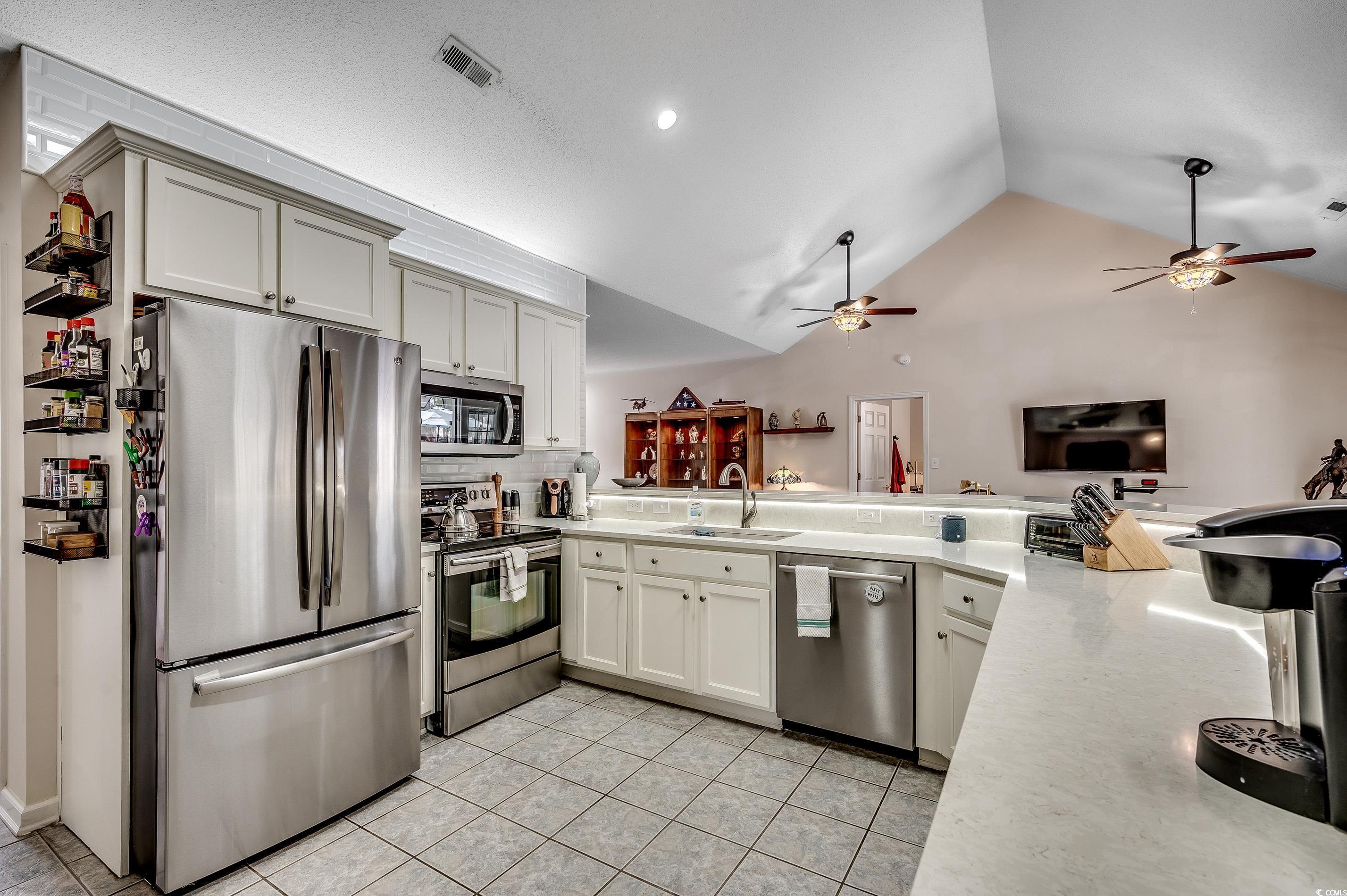 8263 Timber Ridge Rd. Property Photo 10