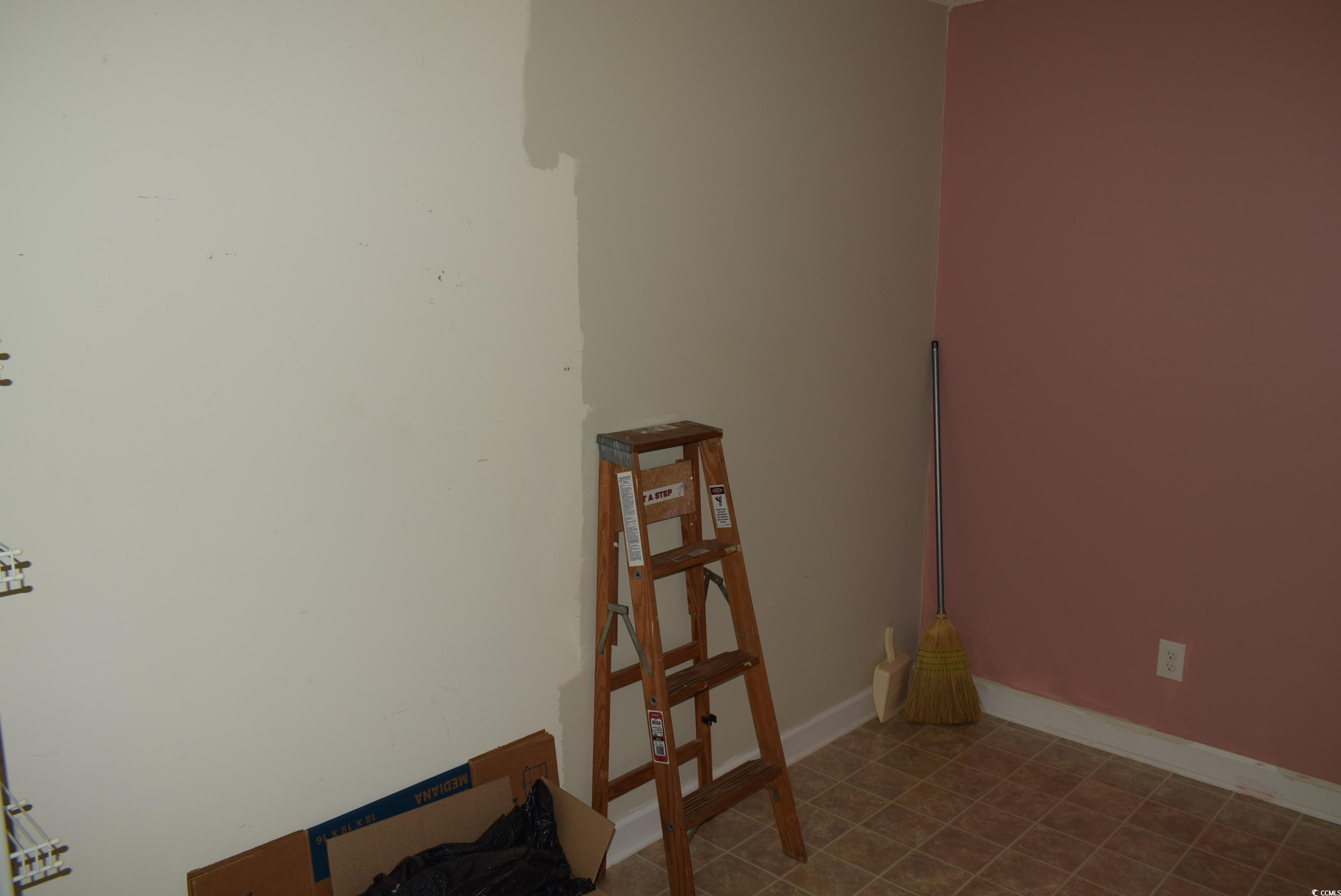 4300 Lotus Ct. Property Photo 5