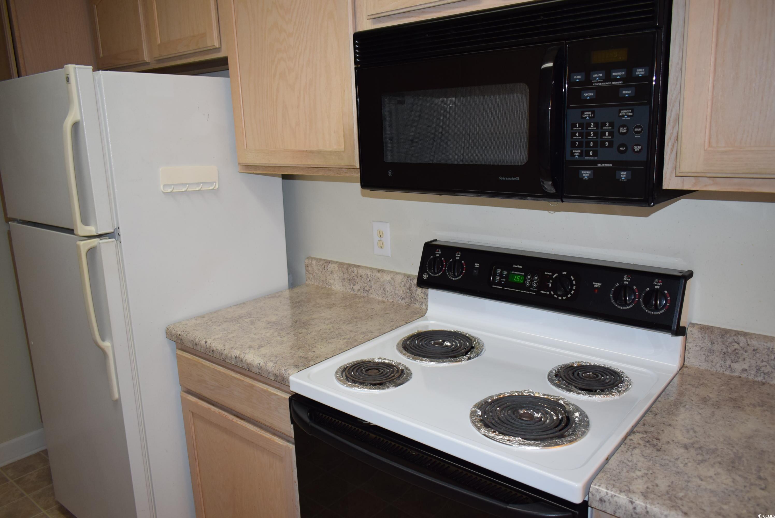 4300 Lotus Ct. Property Photo 8