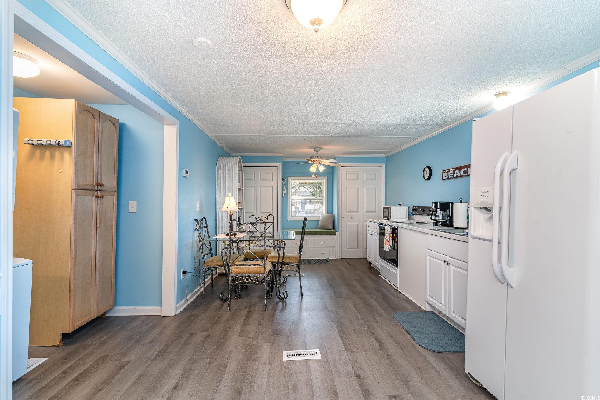 276 Flamingo Ct. Property Photo 9