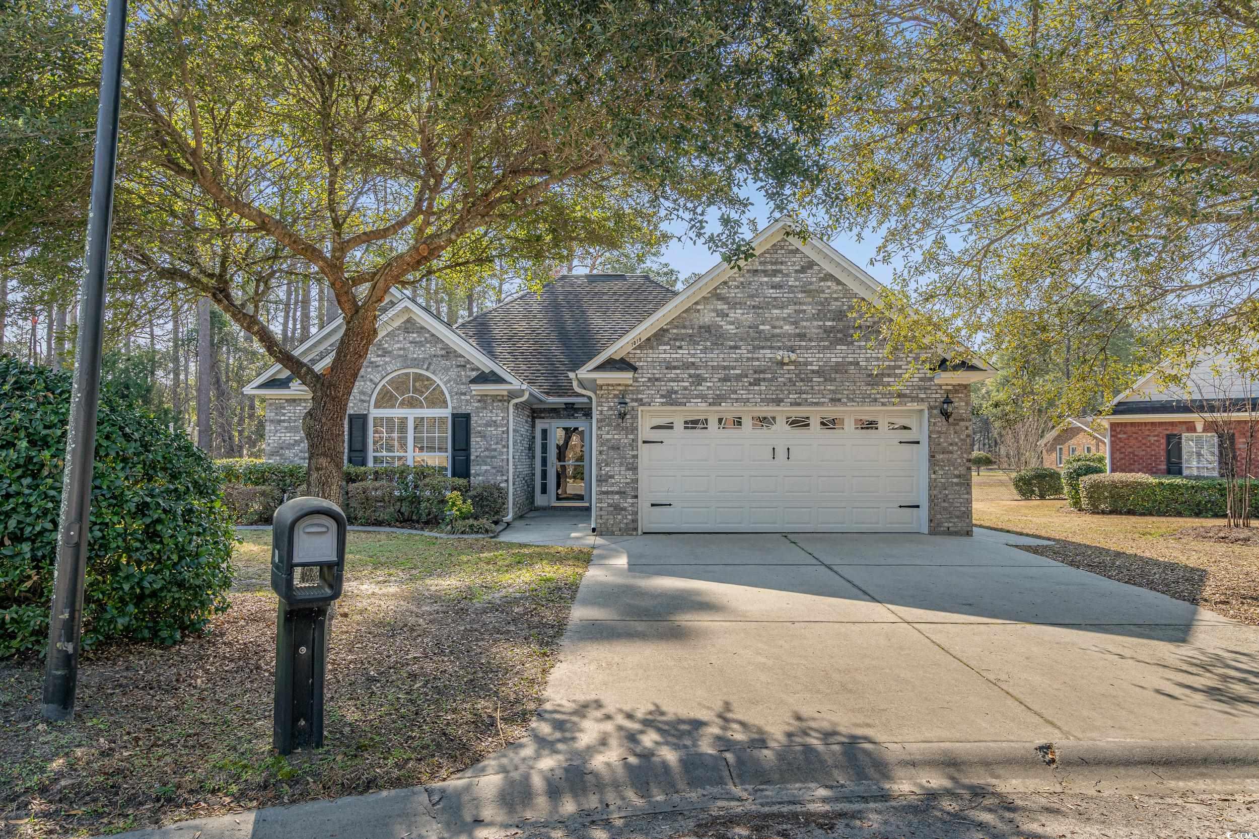 1019 Hillsdale Dr. Property Photo 40