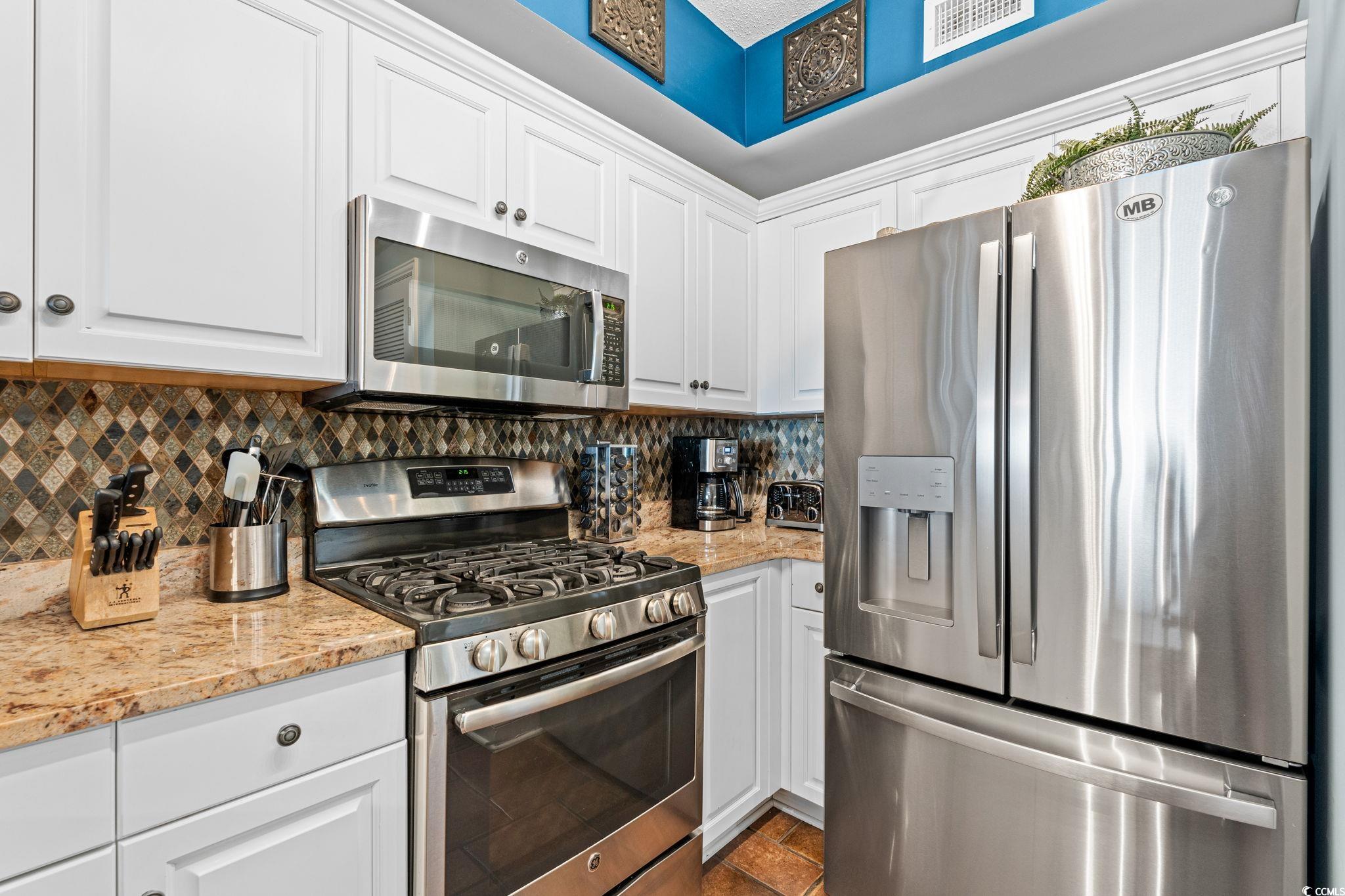 100 N Beach Blvd. Property Photo 28