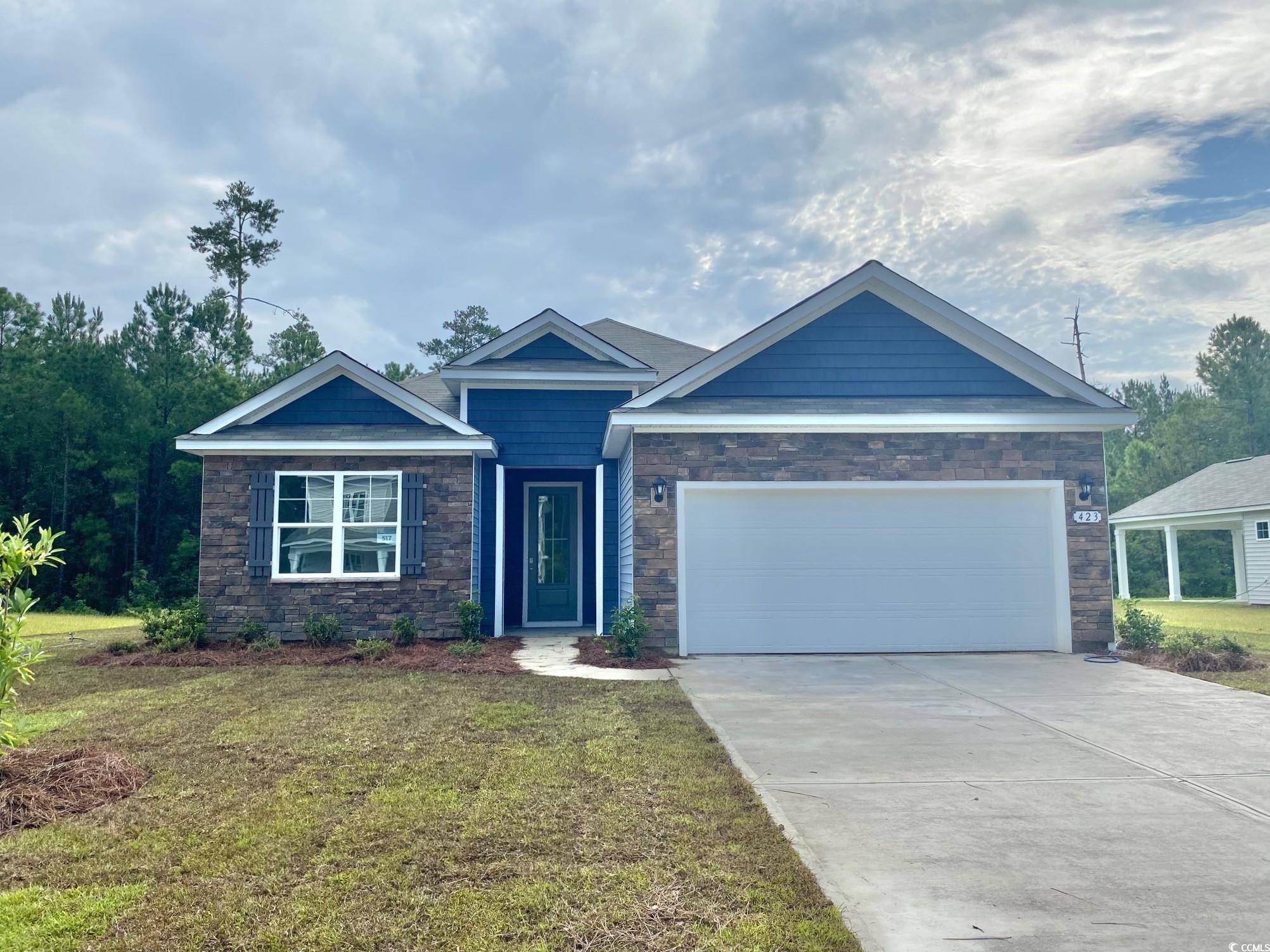 423 Clear Lake Dr. Property Photo 1