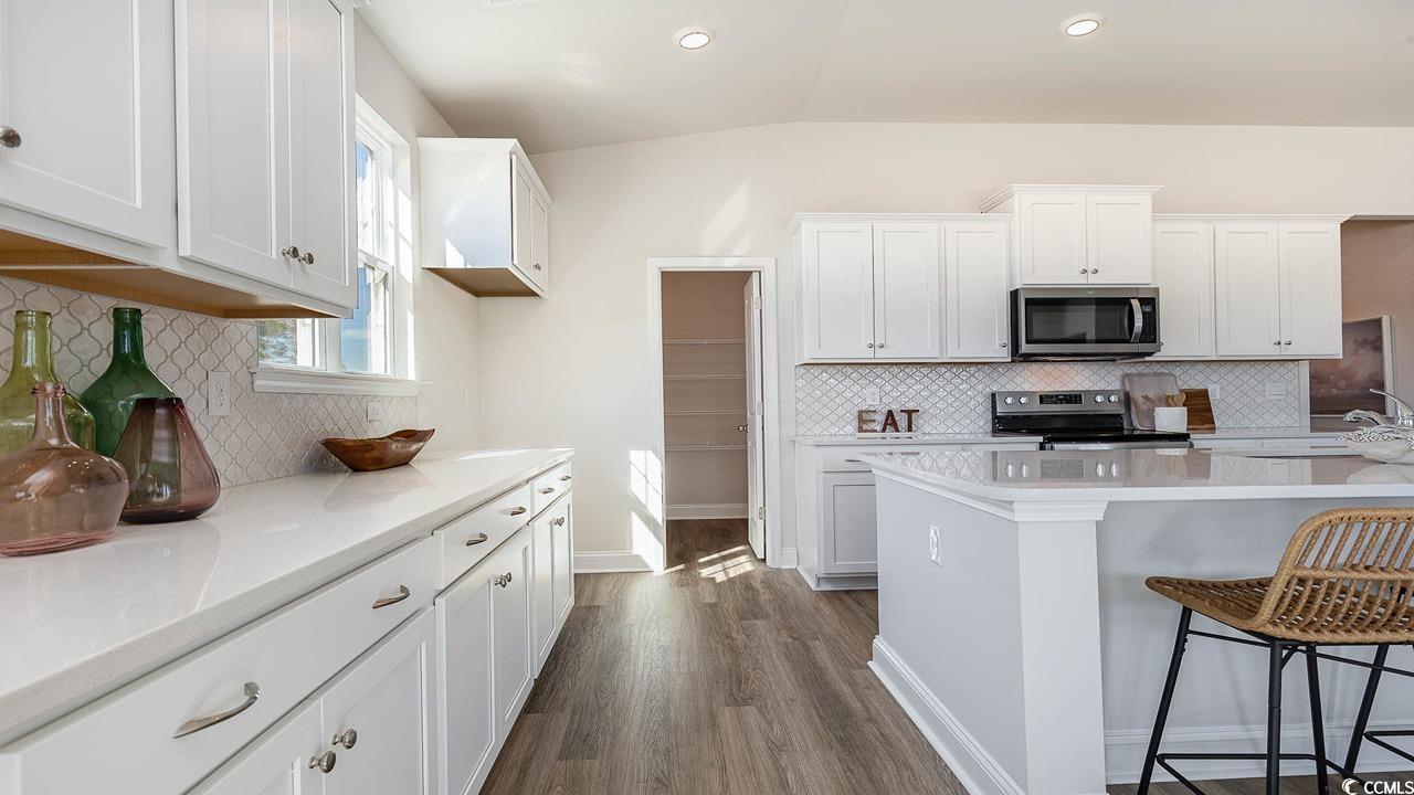 423 Clear Lake Dr. Property Photo 13