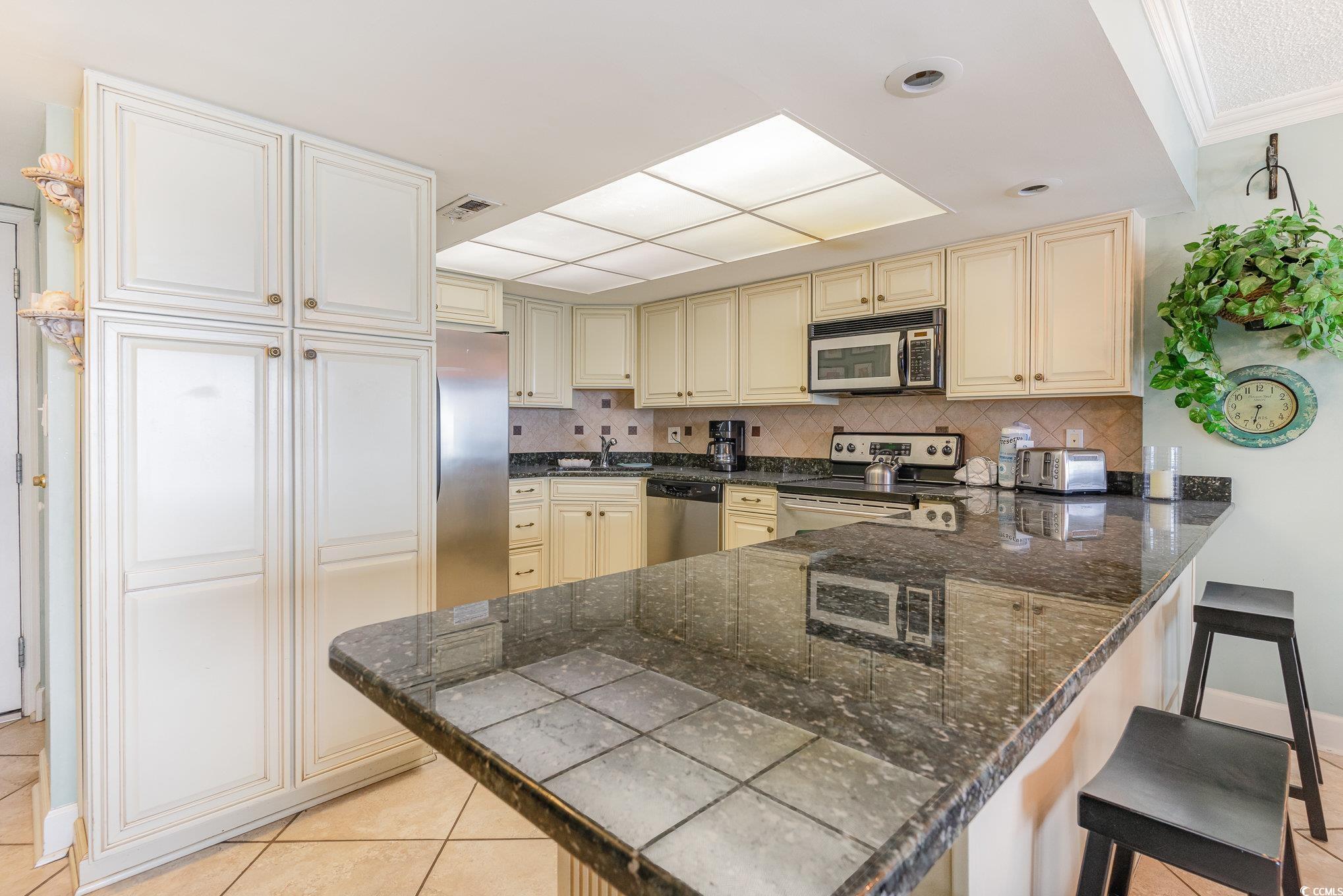 10200 Beach Club Dr. Property Photo 11