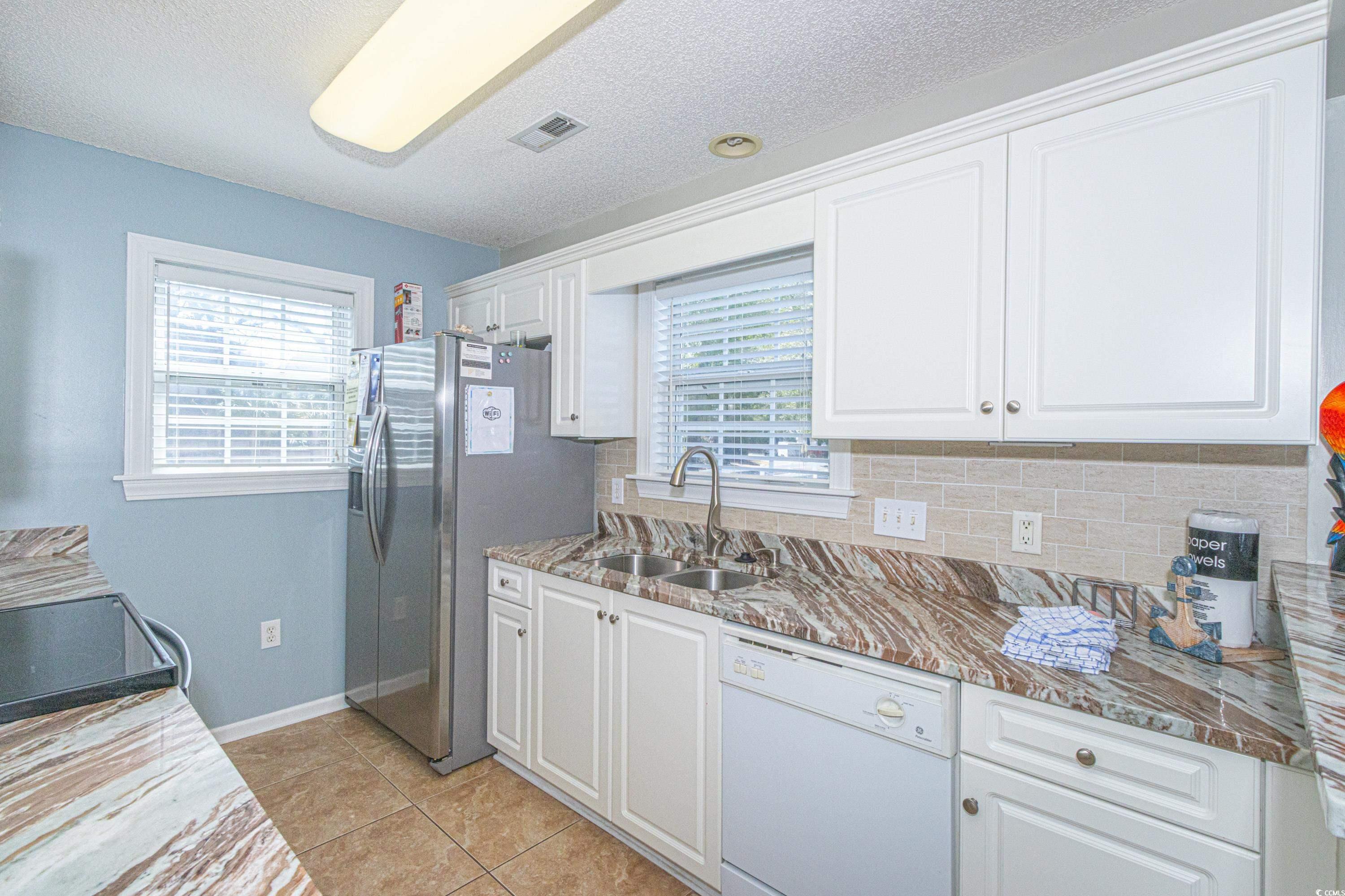 9676 Glenn Ellen Way Property Photo 5