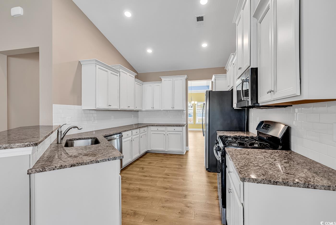141 Southgate Ct. Property Photo 9