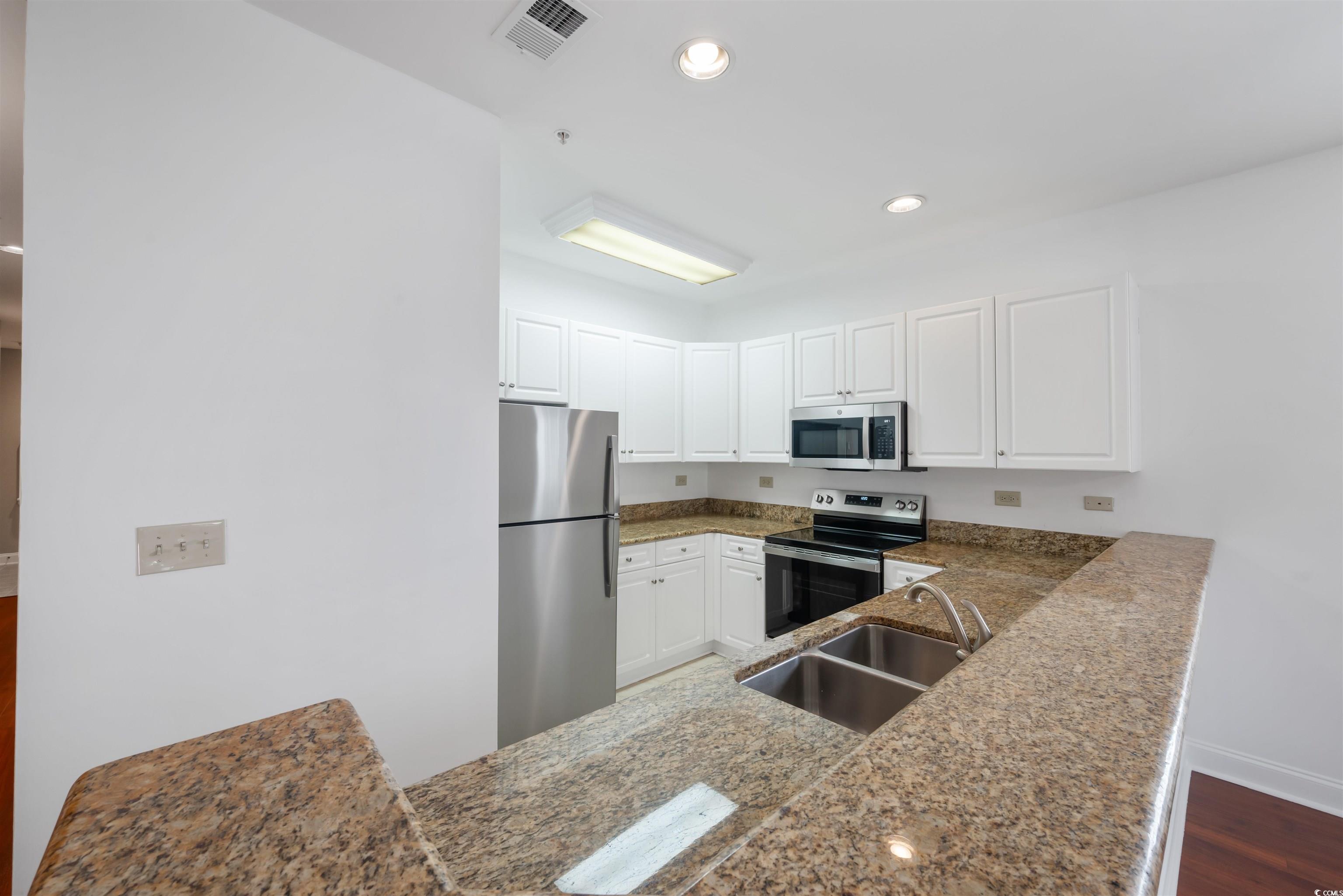 1025 World Tour Blvd. Property Photo 7