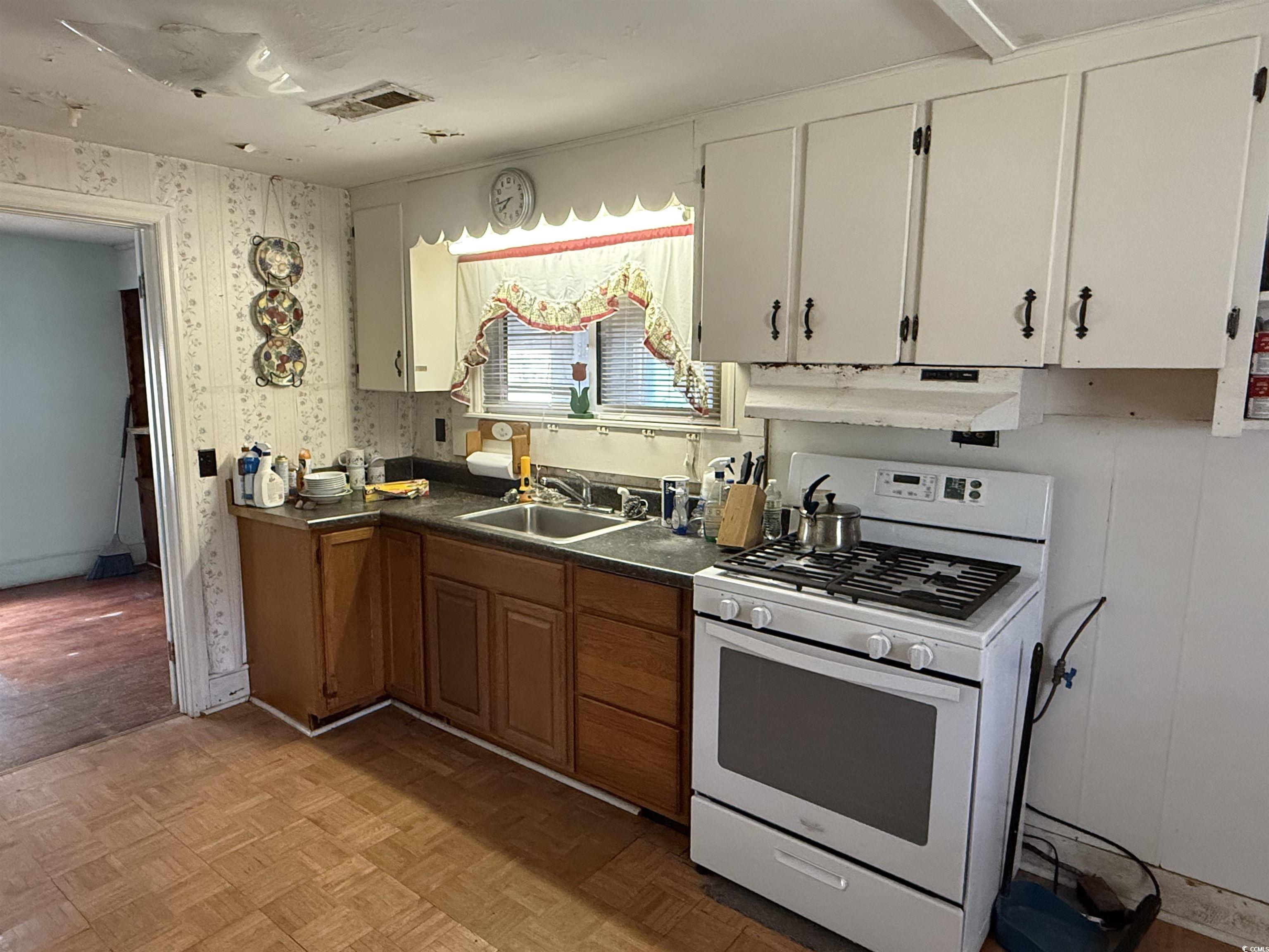 3328 Rose Hill Rd. Property Photo 4