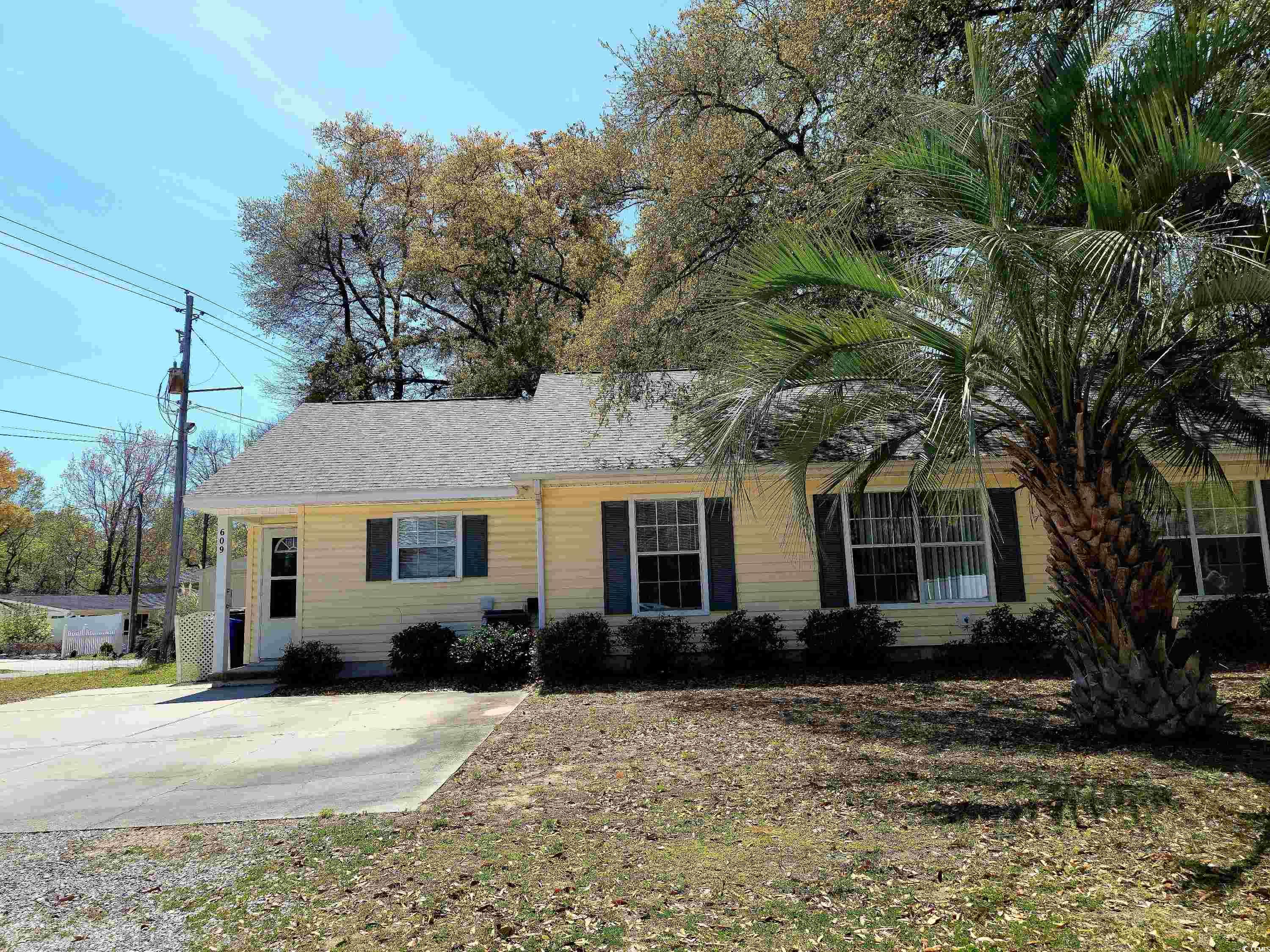 609 S 6th Ave. Property Photo