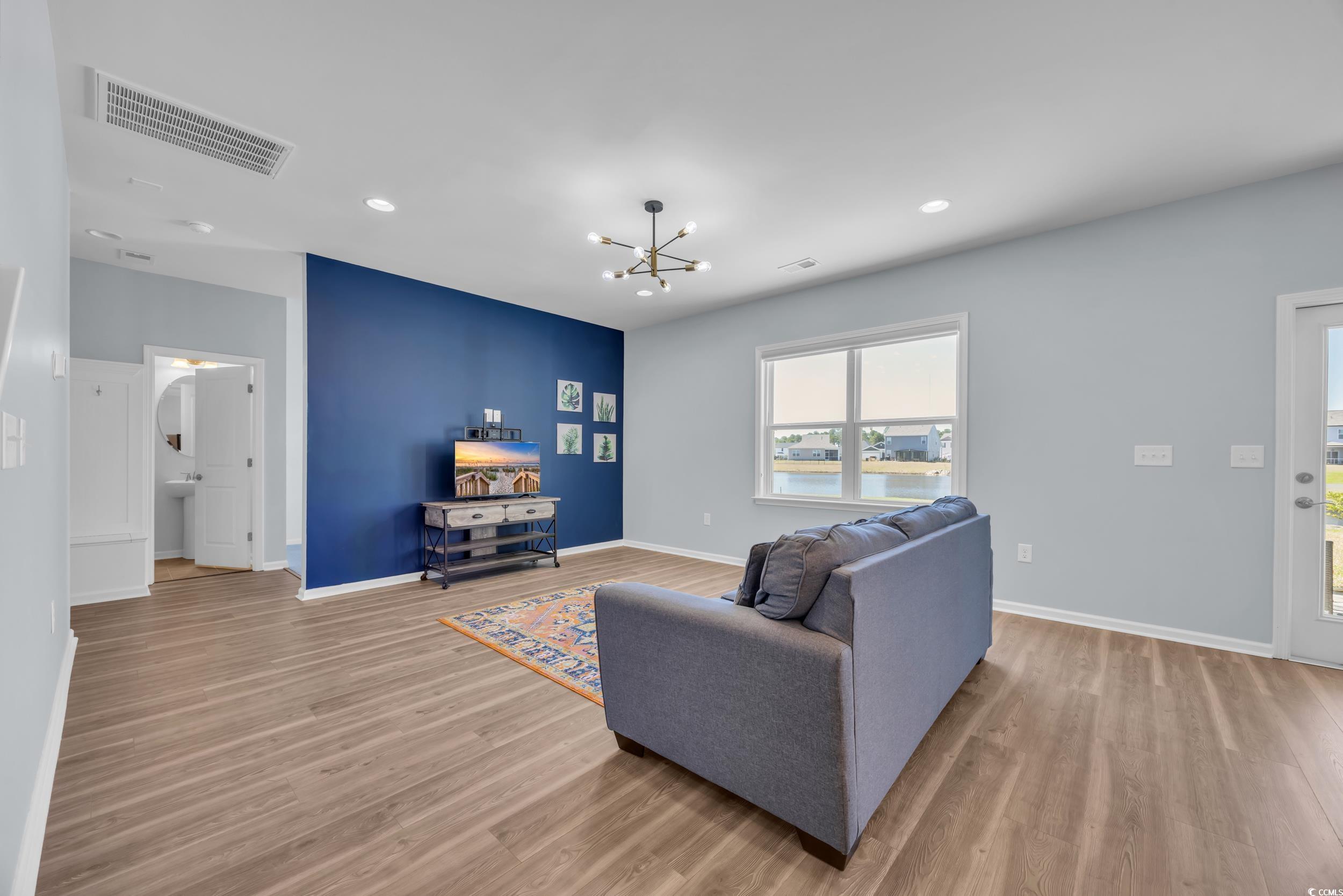 3304 Candytuft Dr. Property Photo 15