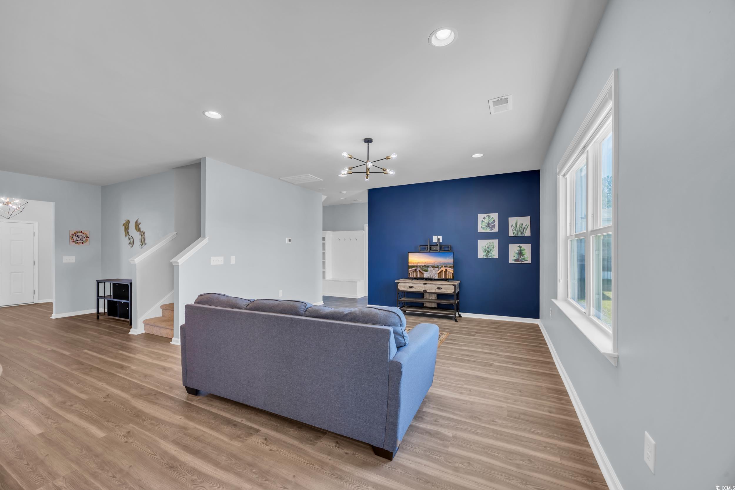 3304 Candytuft Dr. Property Photo 17
