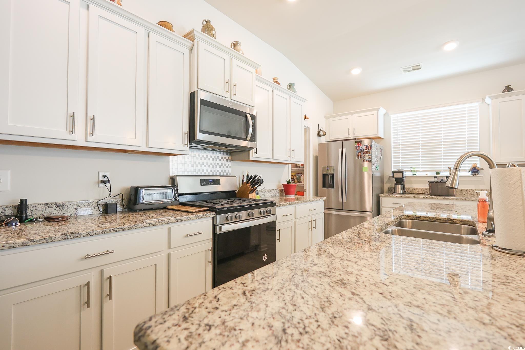 311 Juniata Loop Property Photo 6
