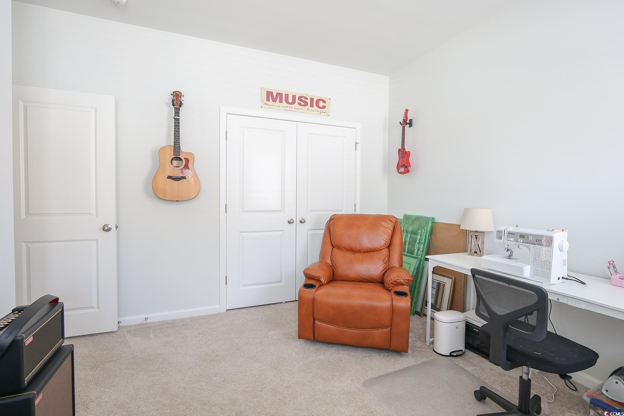 311 Juniata Loop Property Photo 18