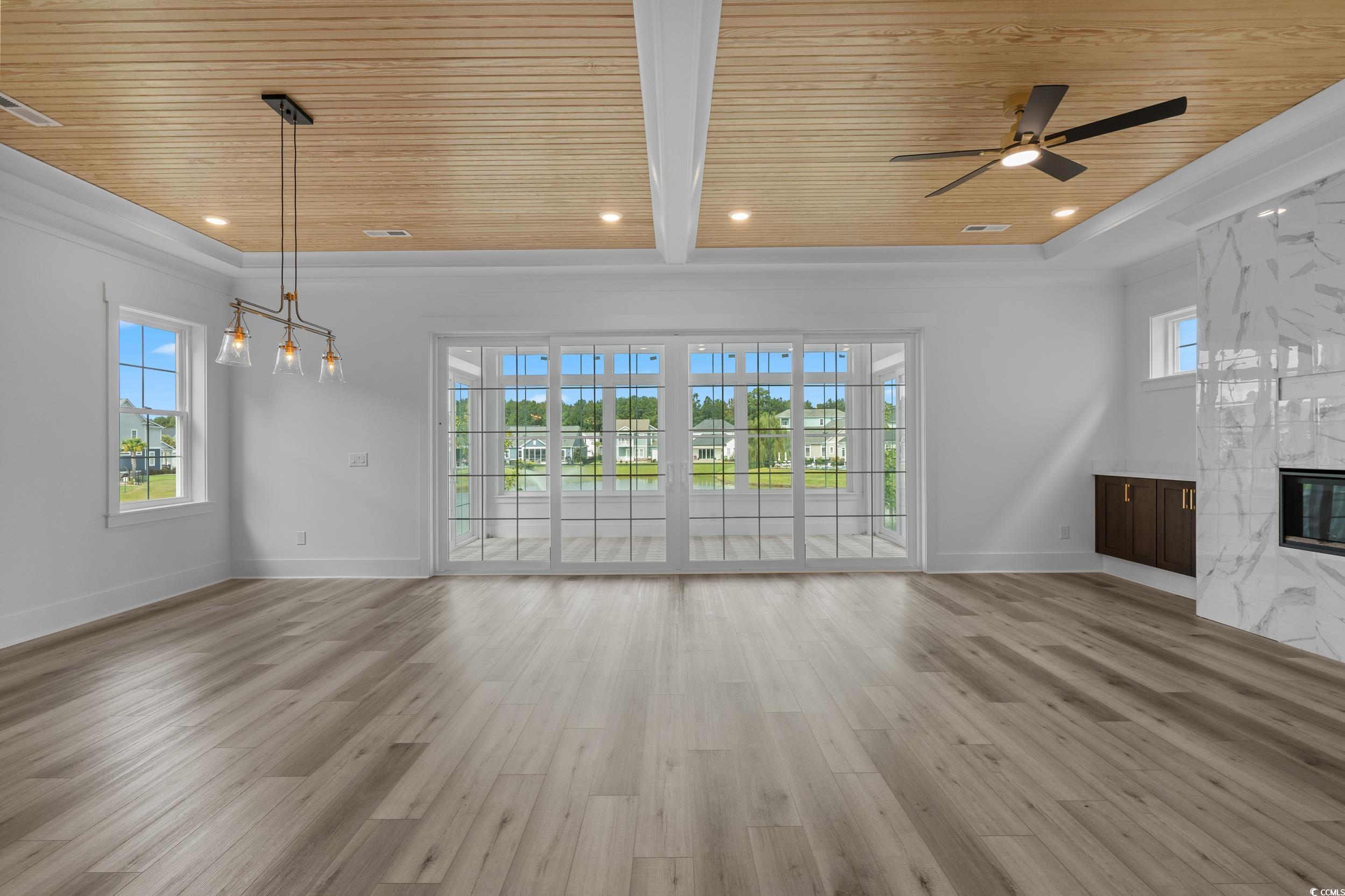 921 Crystal Water Way Property Photo 14